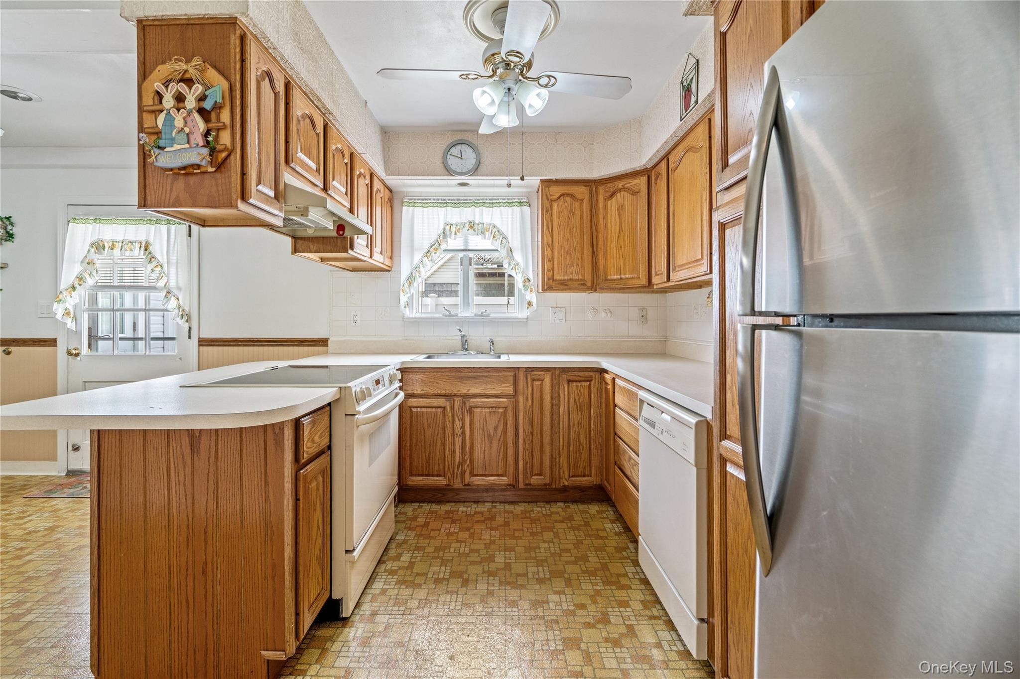 Single Family 18th  Suffolk County, NY 11729, MLS-977906-11