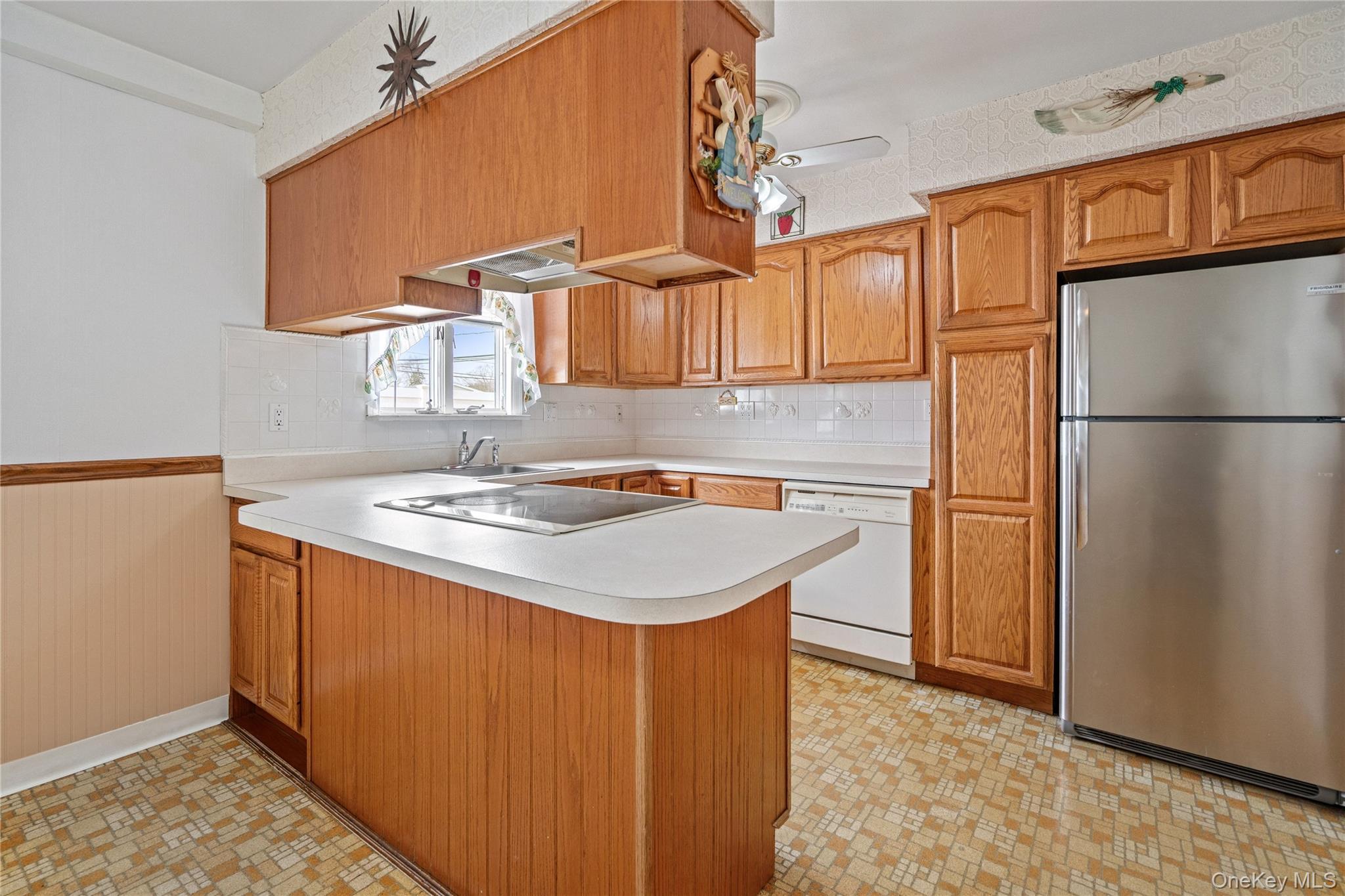 Single Family 18th  Suffolk County, NY 11729, MLS-977906-15