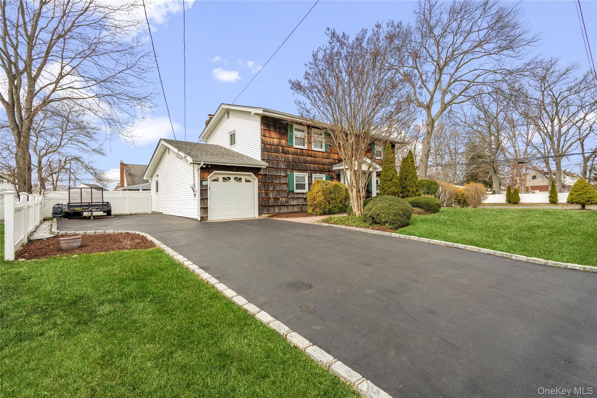 Single Family 18th  Suffolk County, NY 11729, MLS-977906-2