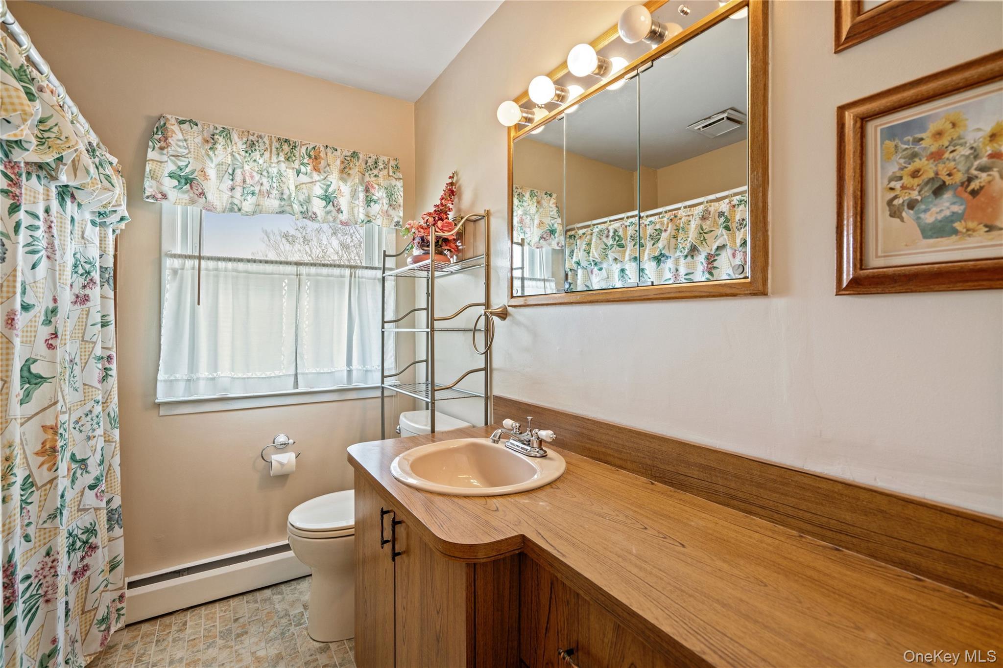 Single Family 18th  Suffolk County, NY 11729, MLS-977906-22