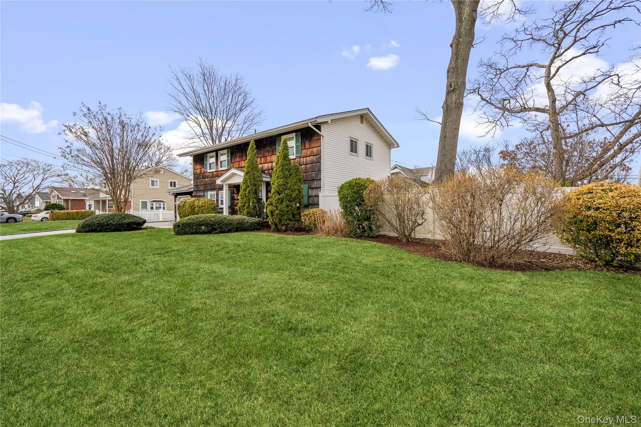 Single Family 18th  Suffolk County, NY 11729, MLS-977906-3