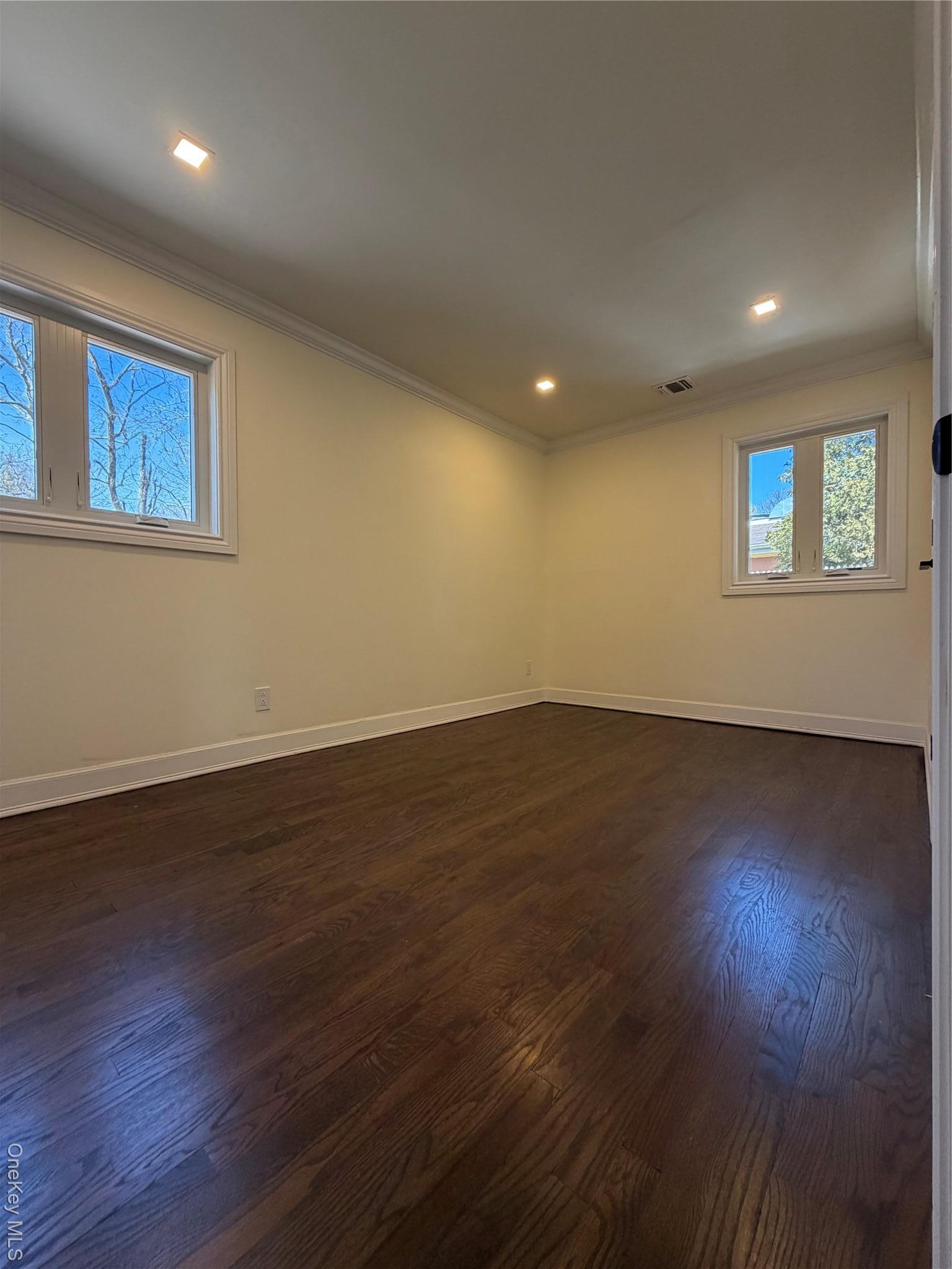 Single Family Lincoln  Suffolk County, NY 11769, MLS-977908-11