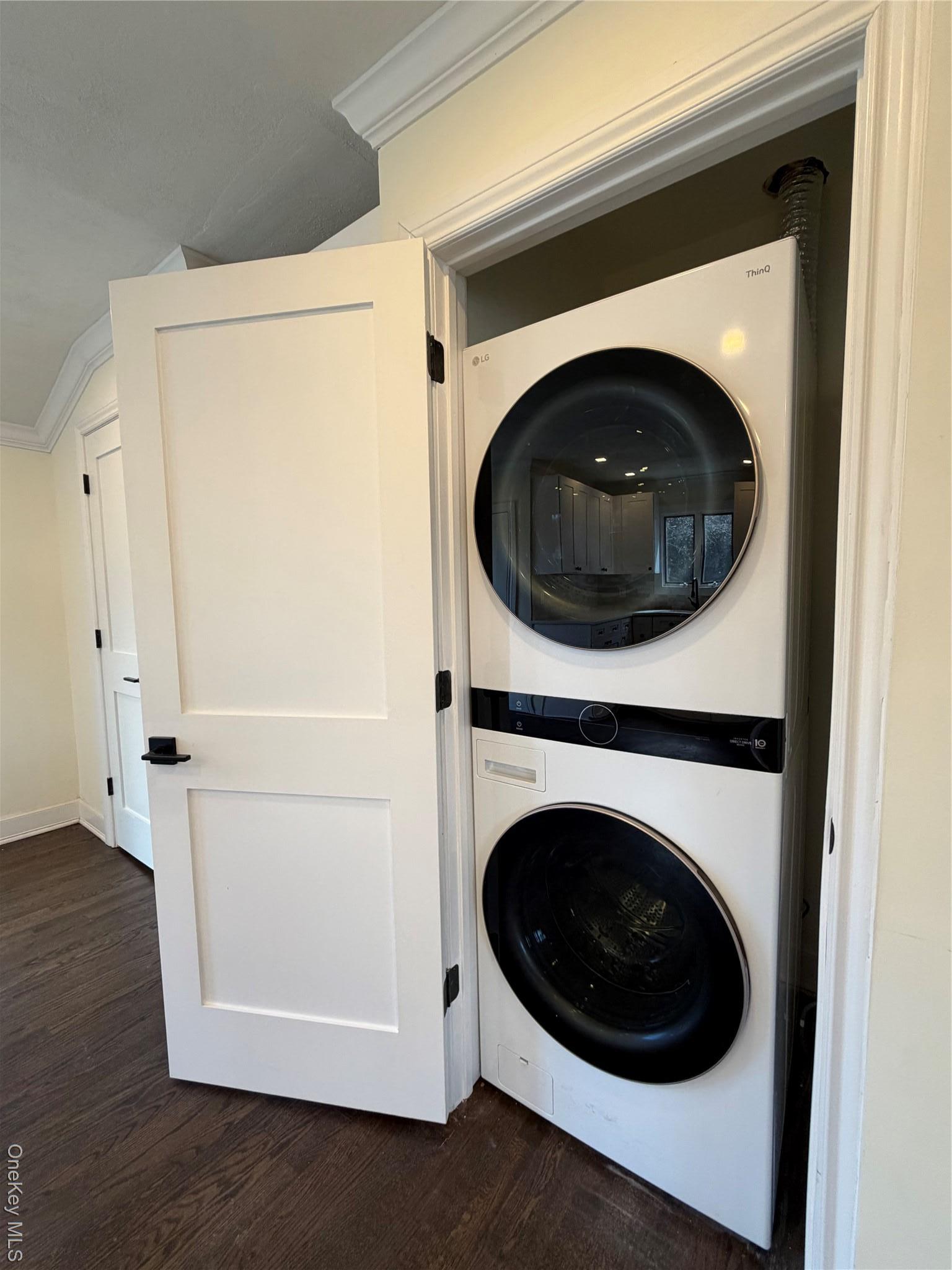 Single Family Lincoln  Suffolk County, NY 11769, MLS-977908-14