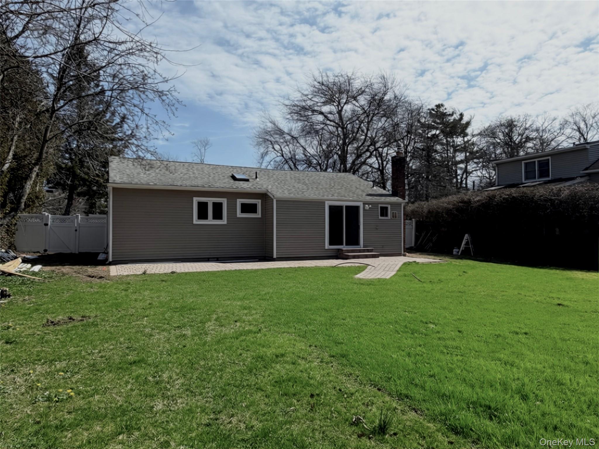 Single Family Lincoln  Suffolk County, NY 11769, MLS-977908-16