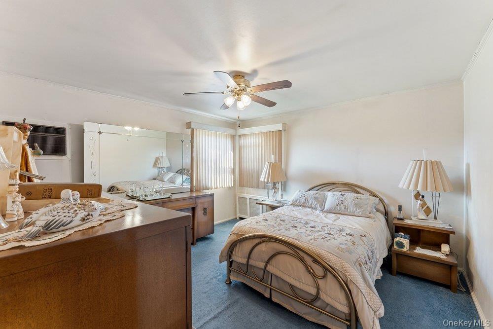 Single Family Woodlawn  Nassau County, NY 11581, MLS-977910-10