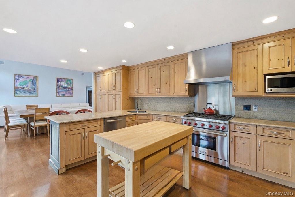 Single Family Mallard Lane Suffolk County, NY 11960, MLS-977913-15