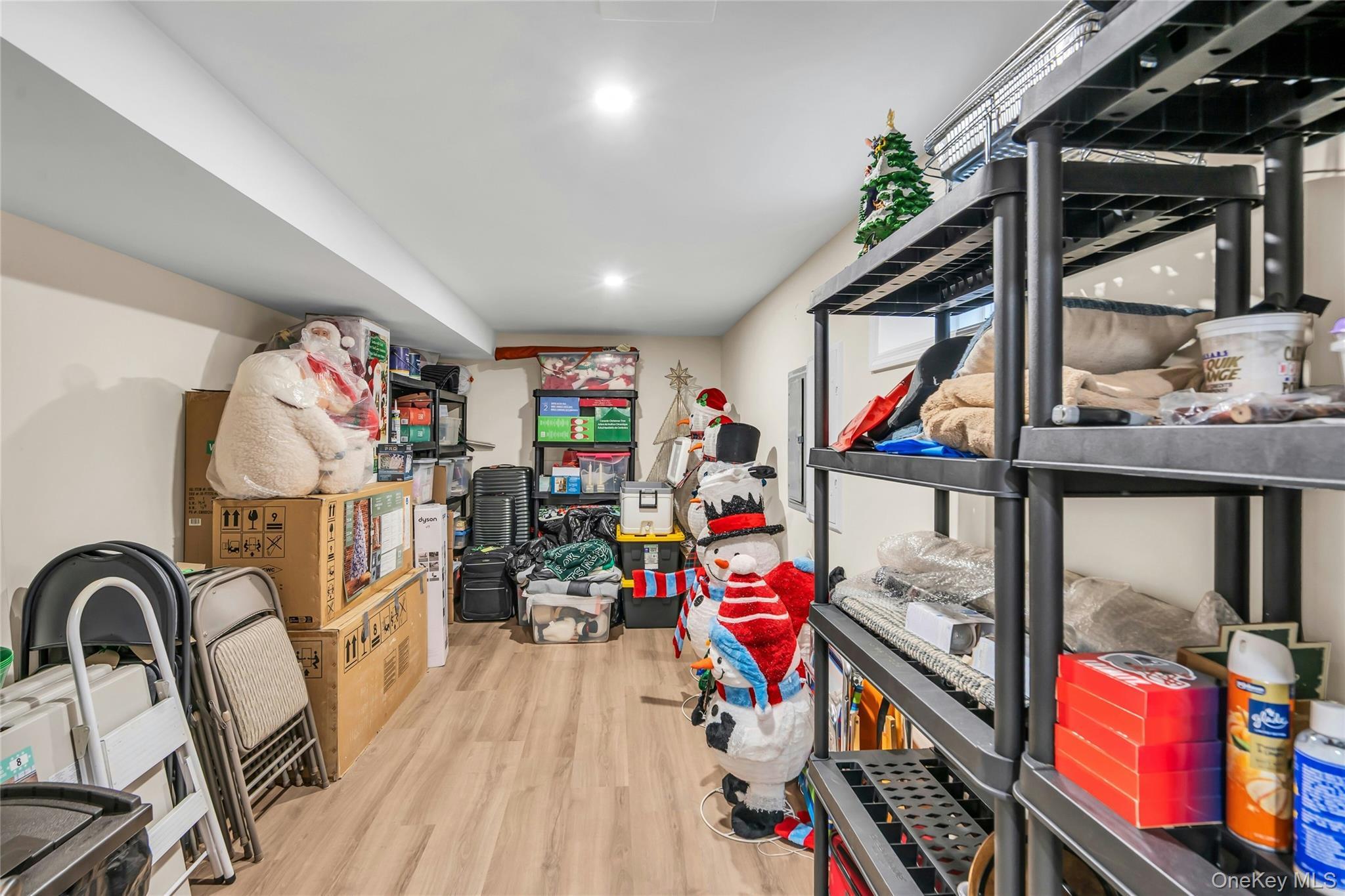 Condo Belmont  Suffolk County, NY 11980, MLS-977952-25