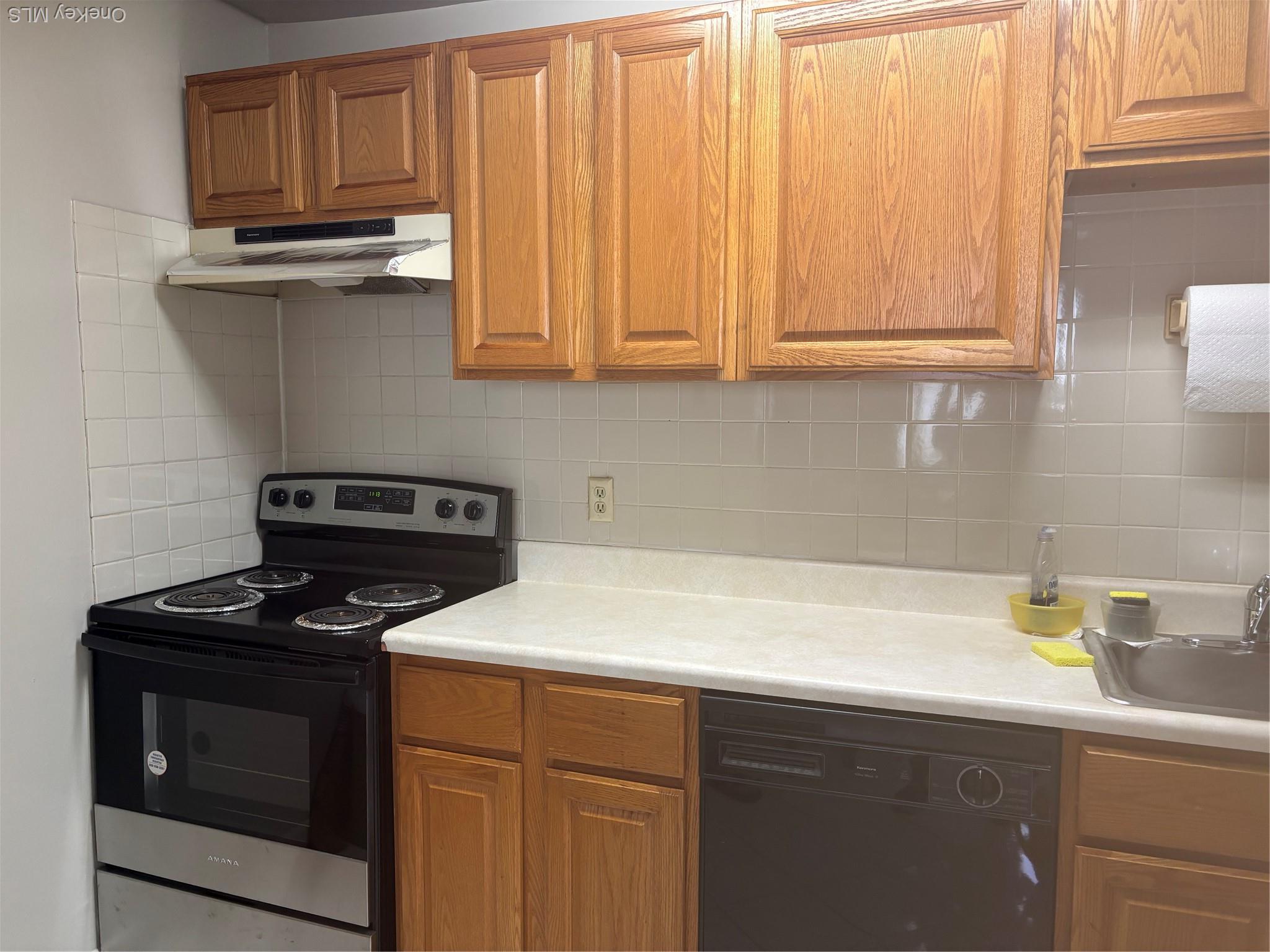 Condo White Gate Dutchess County, NY 12590, MLS-977969-7