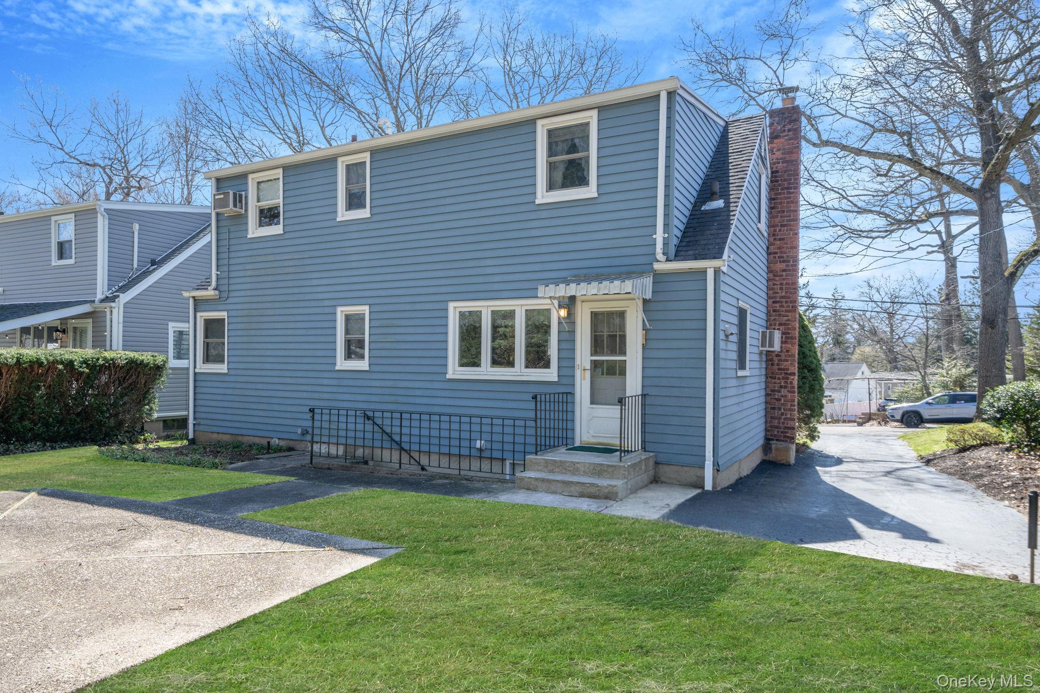 Single Family Horton  Suffolk County, NY 11746, MLS-977975-18