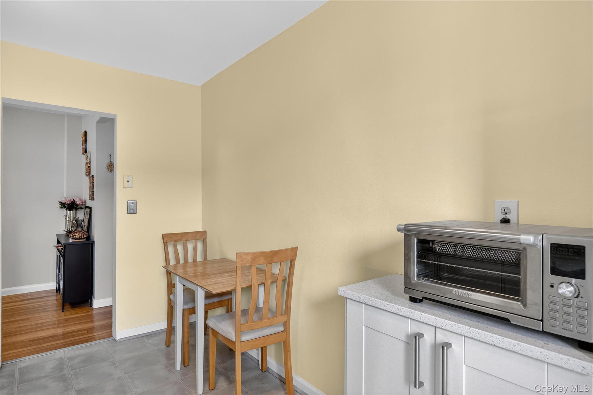 Coop Windsor Westchester County, NY 10601, MLS-977982-14