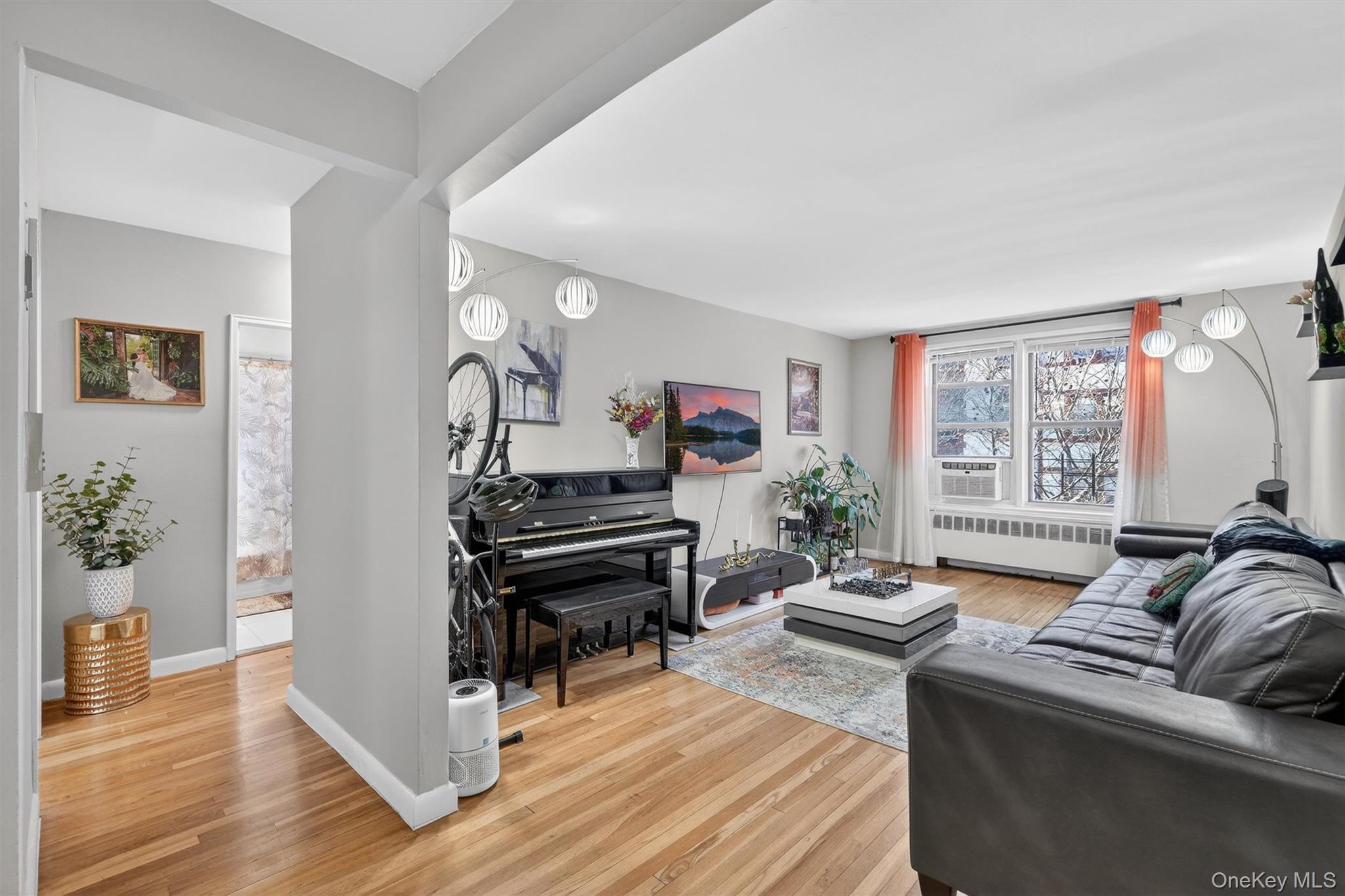 Coop Windsor Westchester County, NY 10601, MLS-977982-17