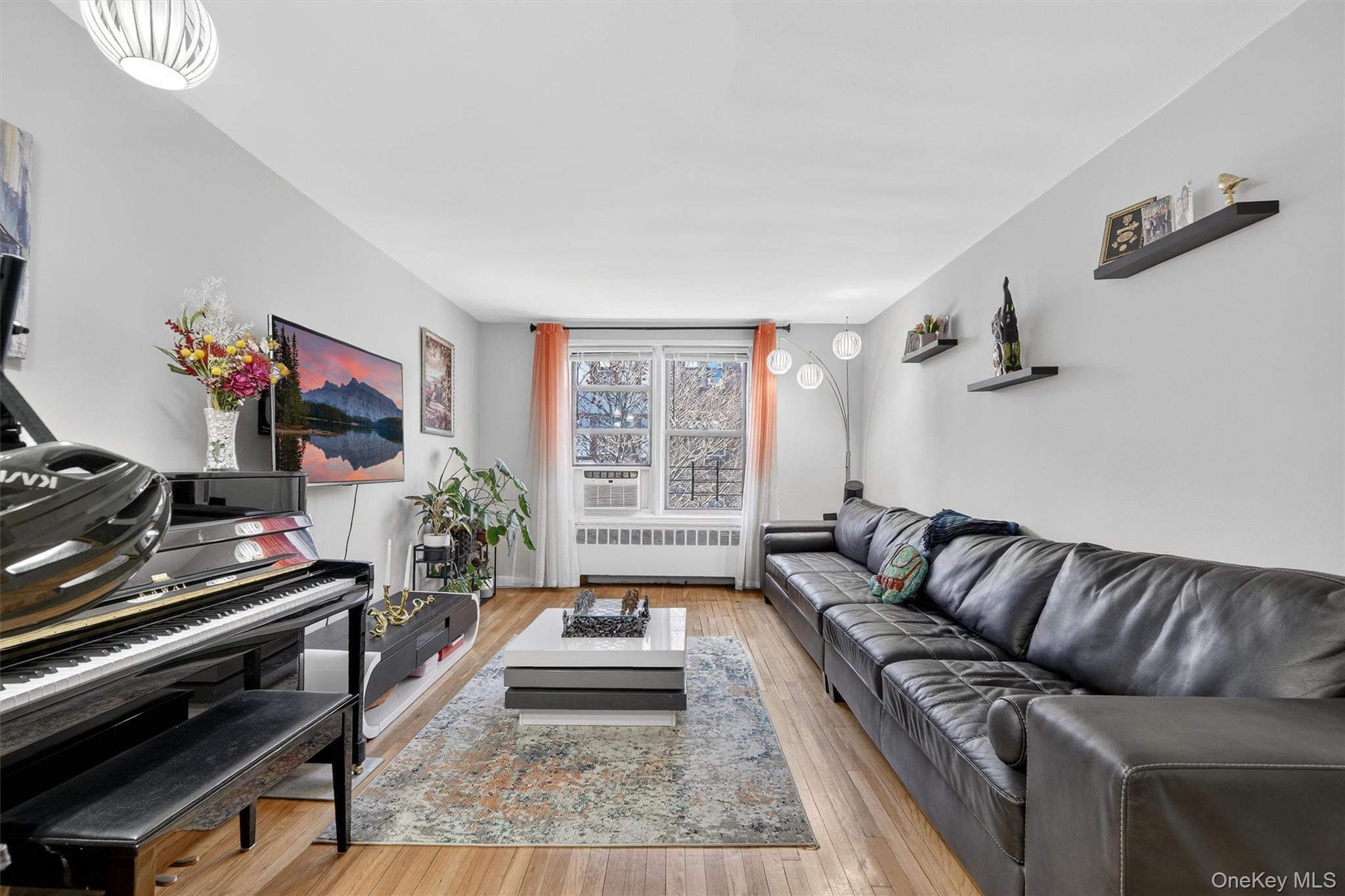 Coop Windsor Westchester County, NY 10601, MLS-977982-19