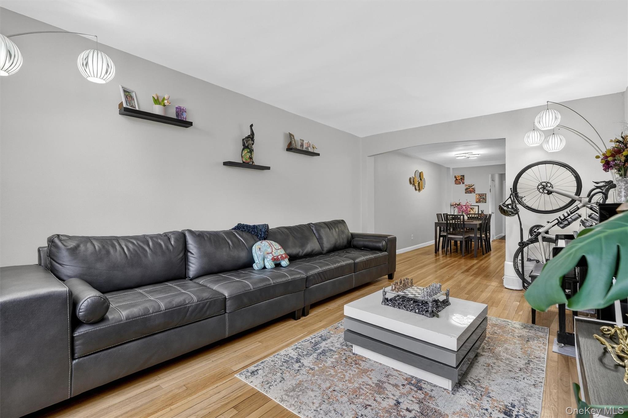 Coop Windsor Westchester County, NY 10601, MLS-977982-20