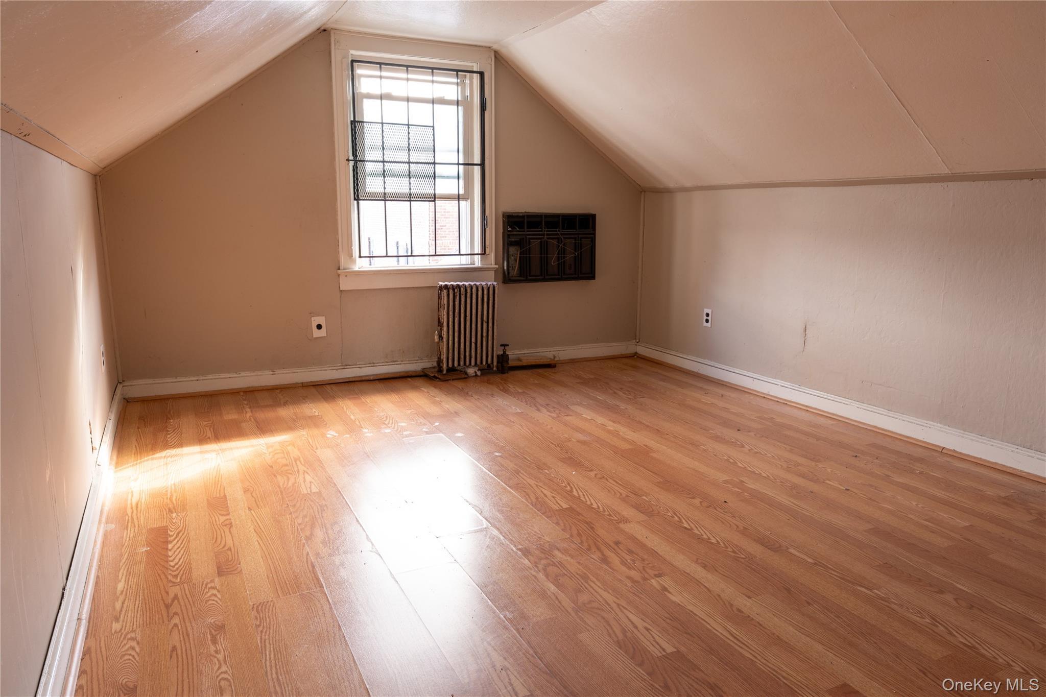 Single Family 118th  Queens, NY 11411, MLS-977983-11
