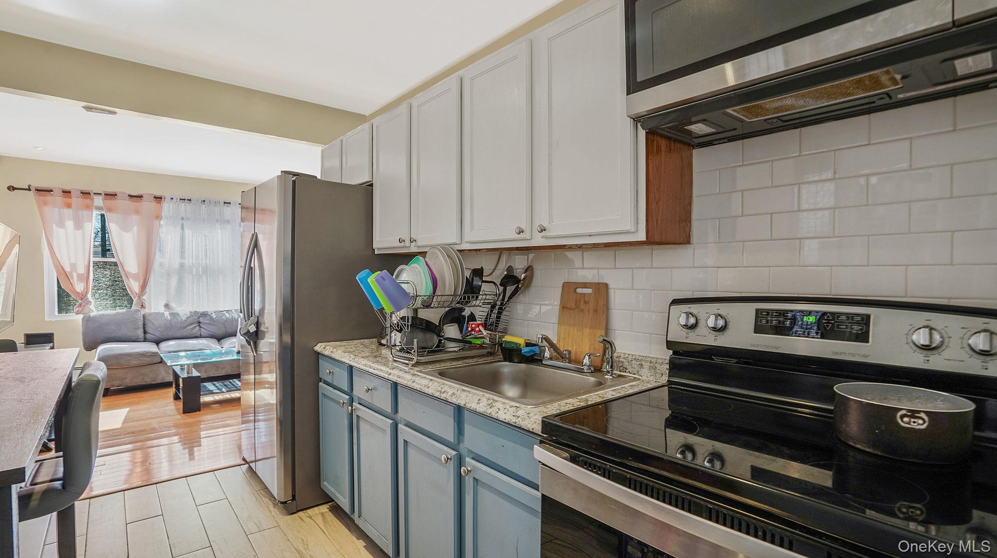 Single Family Somerset  Suffolk County, NY 11701, MLS-977990-16