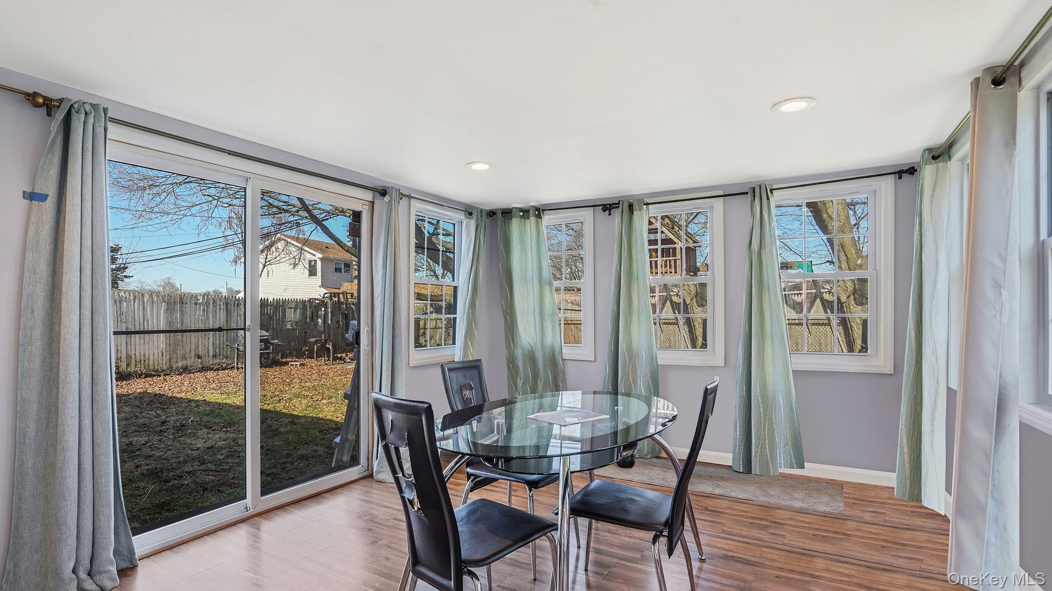 Single Family Somerset  Suffolk County, NY 11701, MLS-977990-17