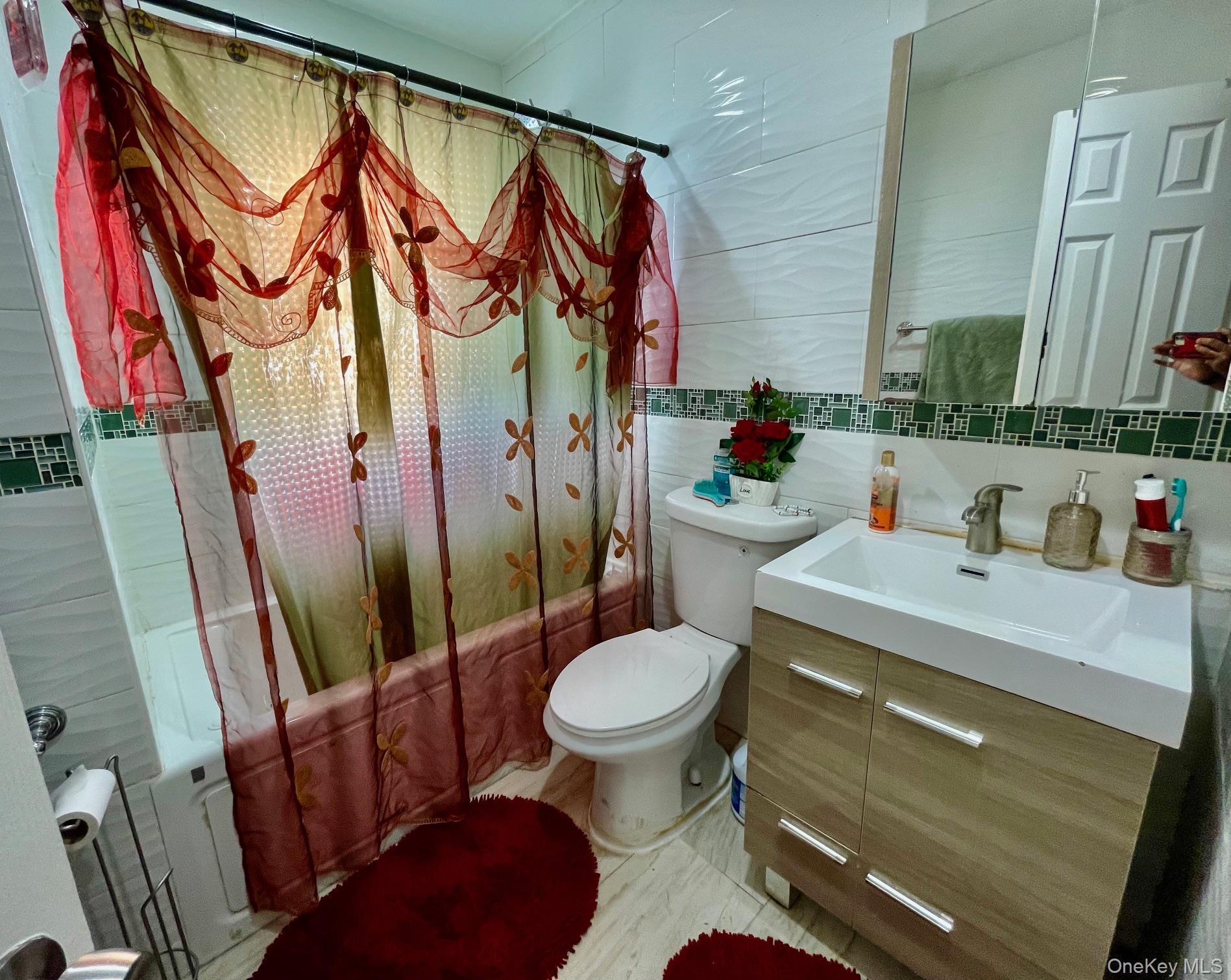 Single Family Rau  Queens, NY 11414, MLS-977998-6