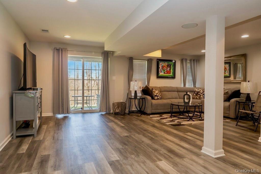 Condo Webster  Orange County, NY 10950, MLS-978014-34