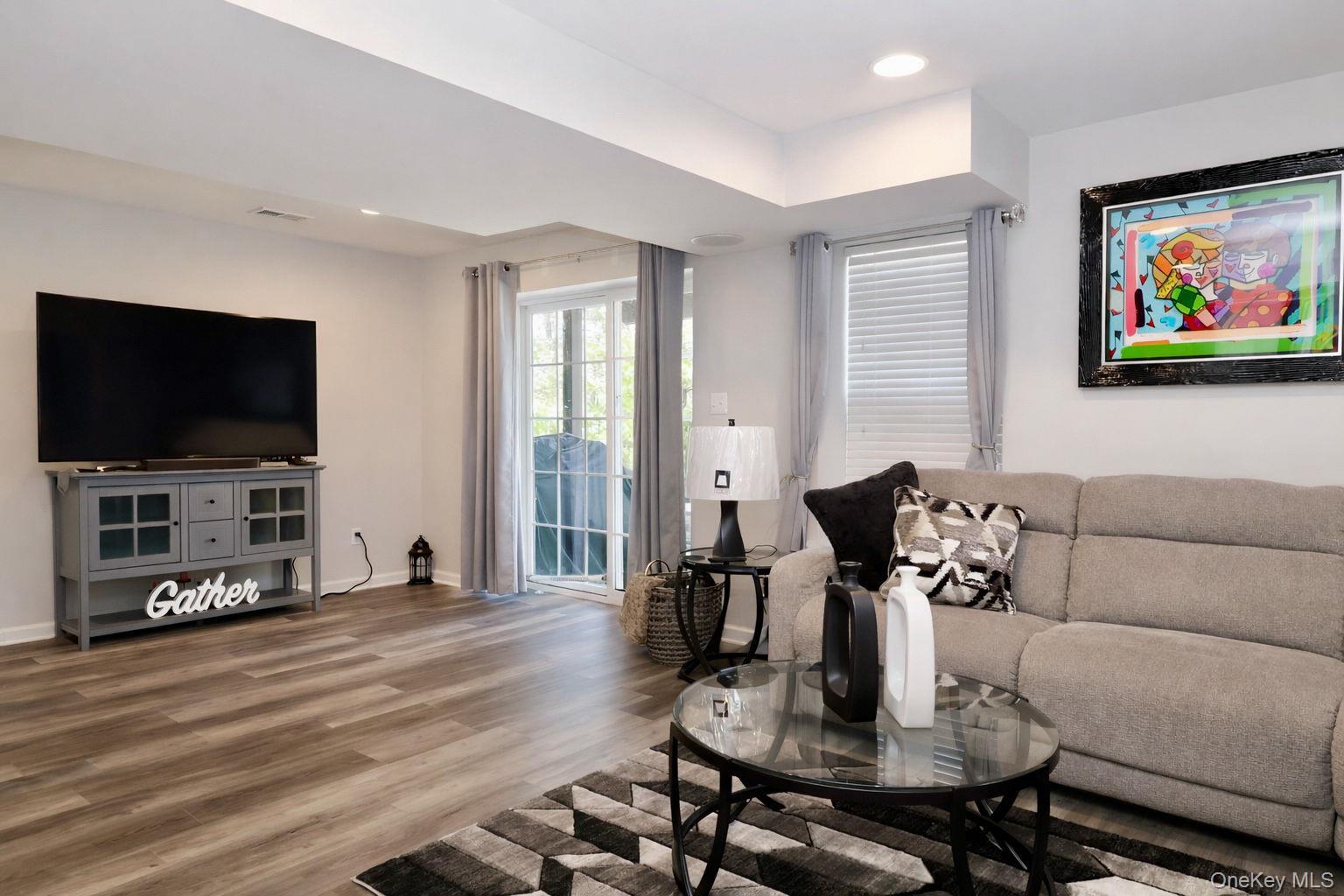 Condo Webster  Orange County, NY 10950, MLS-978014-35