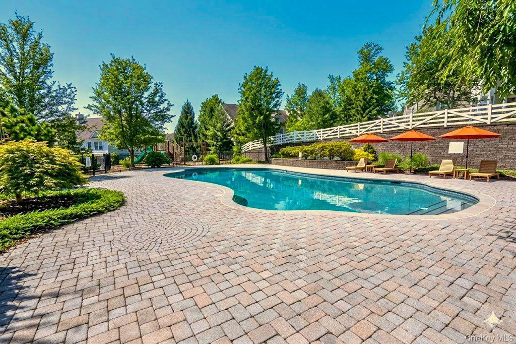 Condo Webster  Orange County, NY 10950, MLS-978014-41