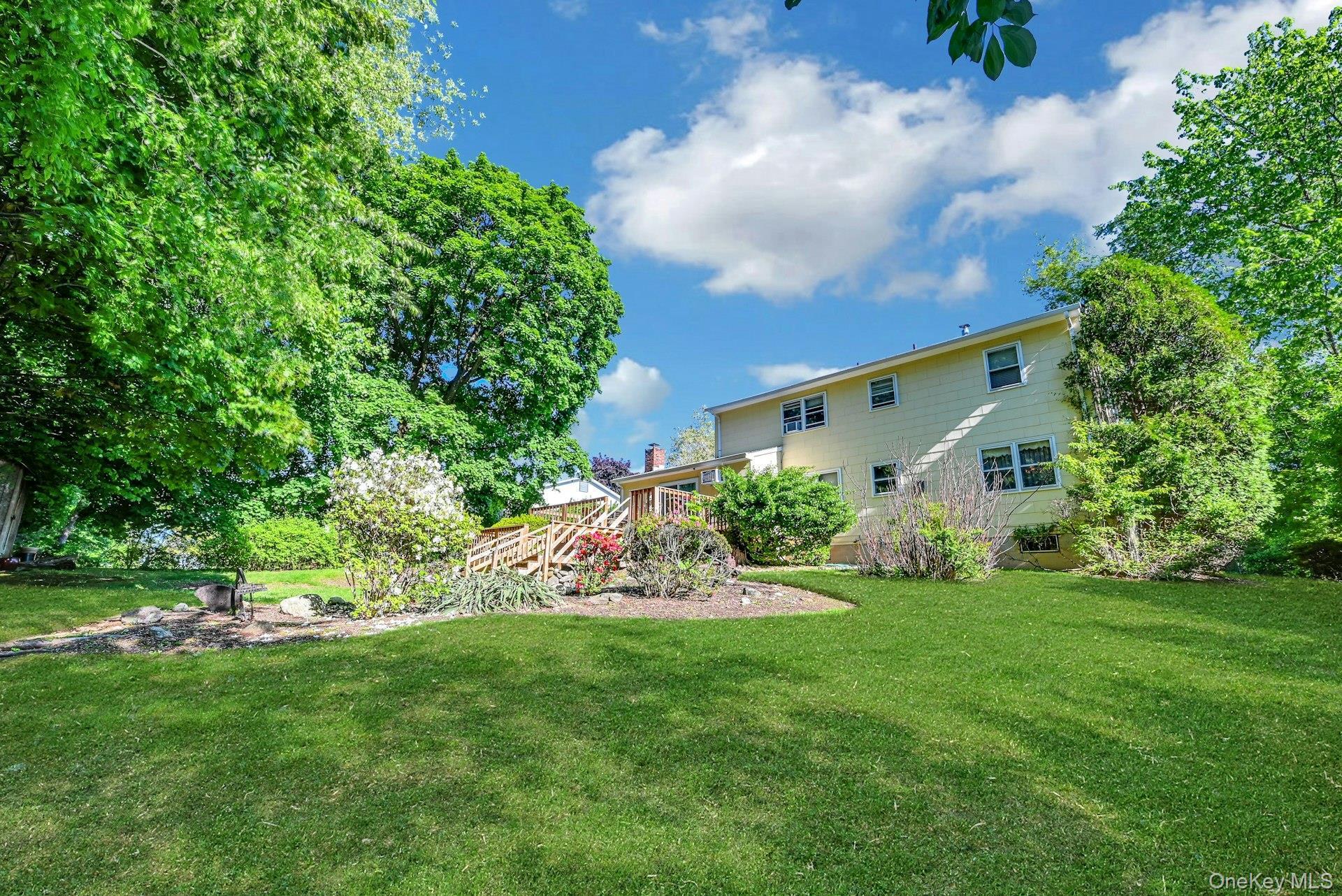 Single Family Catawba  Rockland County, NY 10994, MLS-978021-29