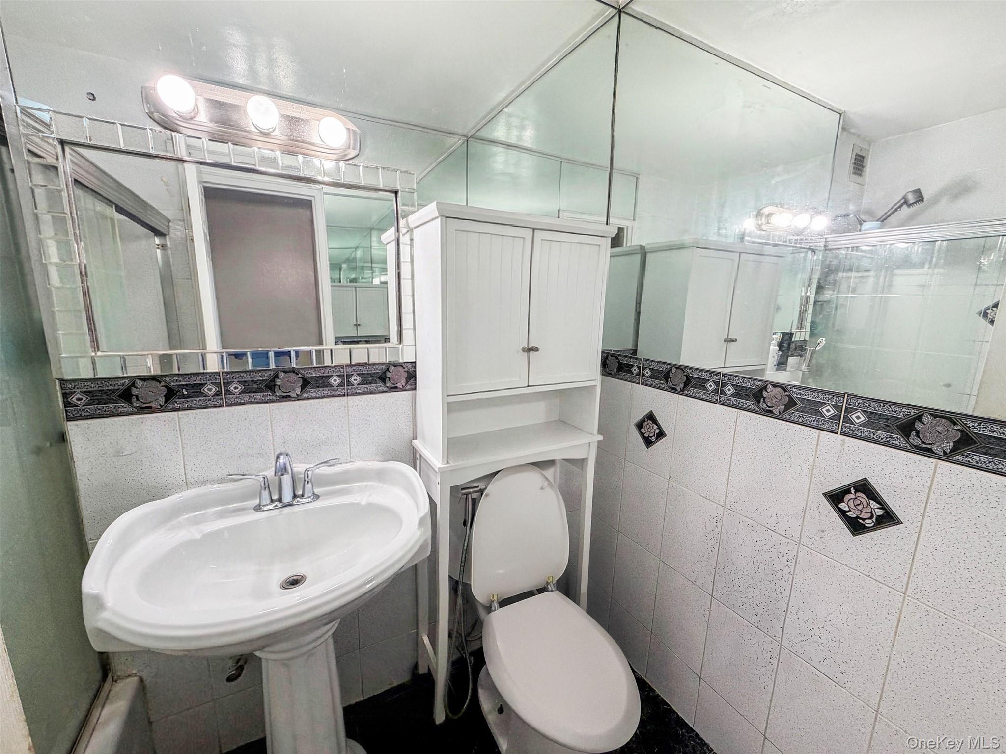 Coop Grand Central  Queens, NY 11375, MLS-978026-6