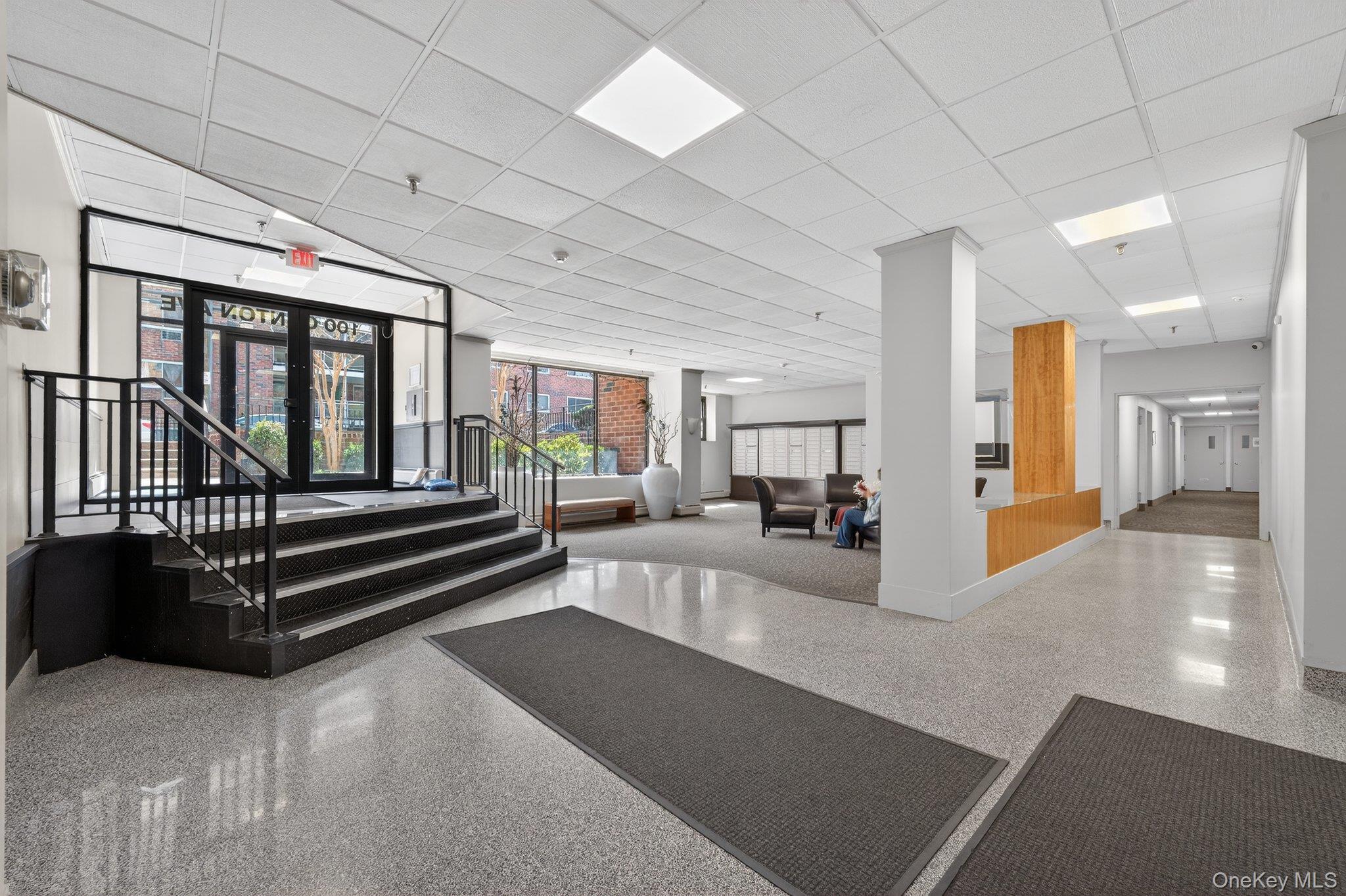 Coop Clinton  Nassau County, NY 11501, MLS-978037-24