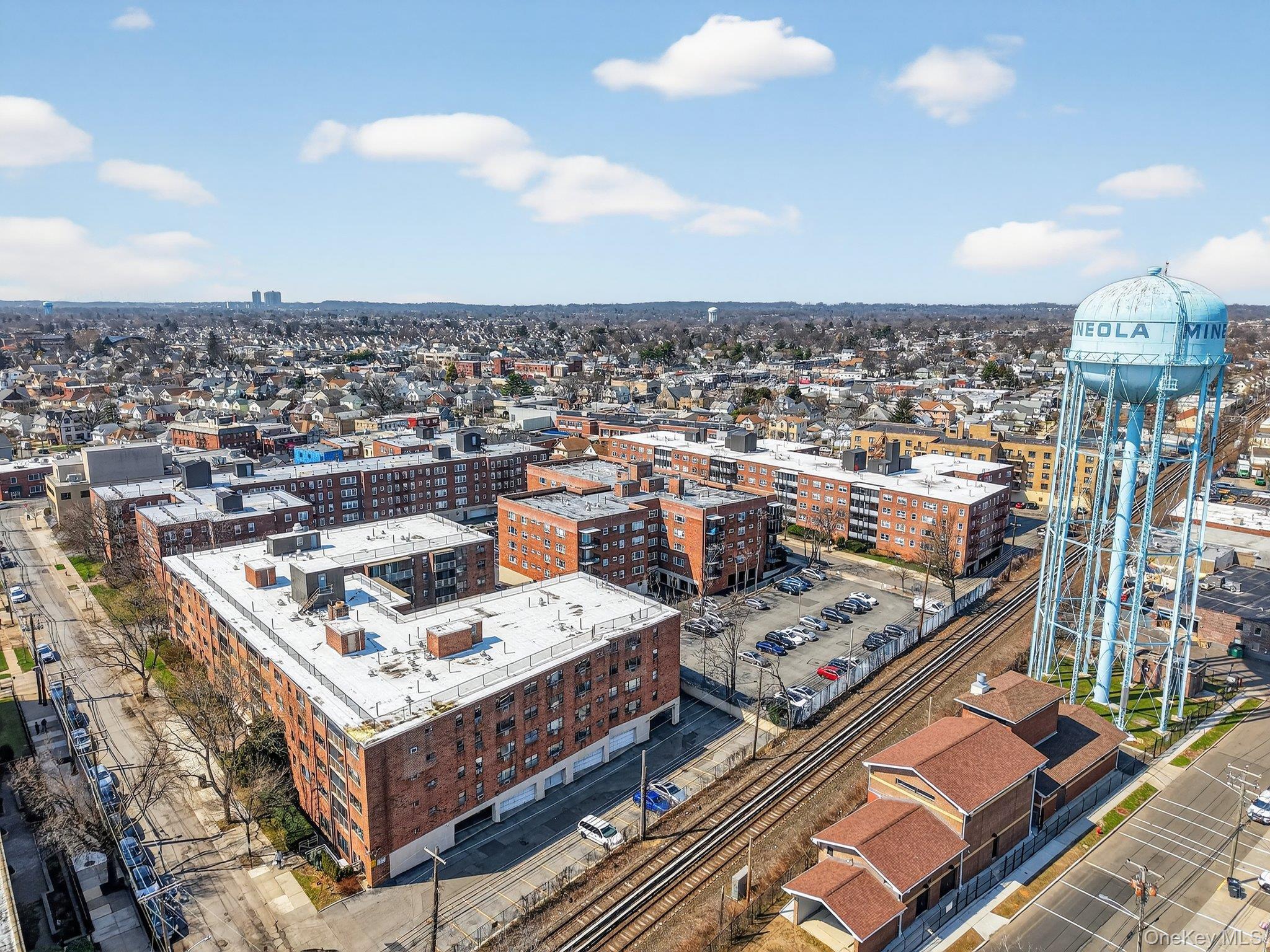 Coop Clinton  Nassau County, NY 11501, MLS-978037-28