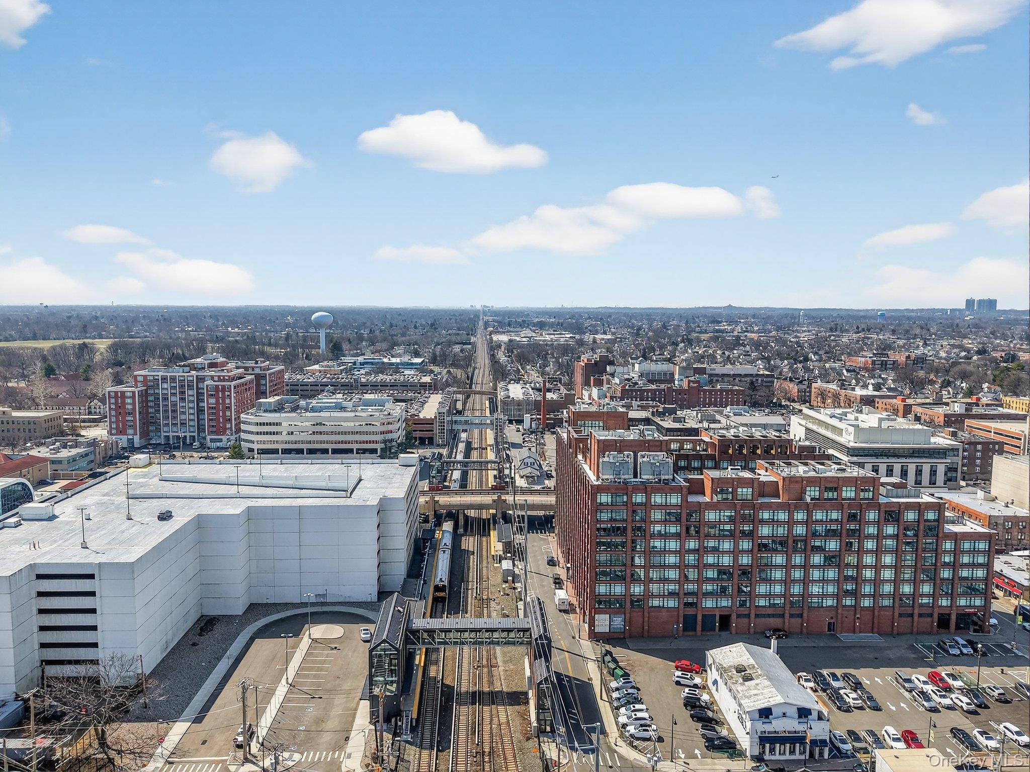 Coop Clinton  Nassau County, NY 11501, MLS-978037-29