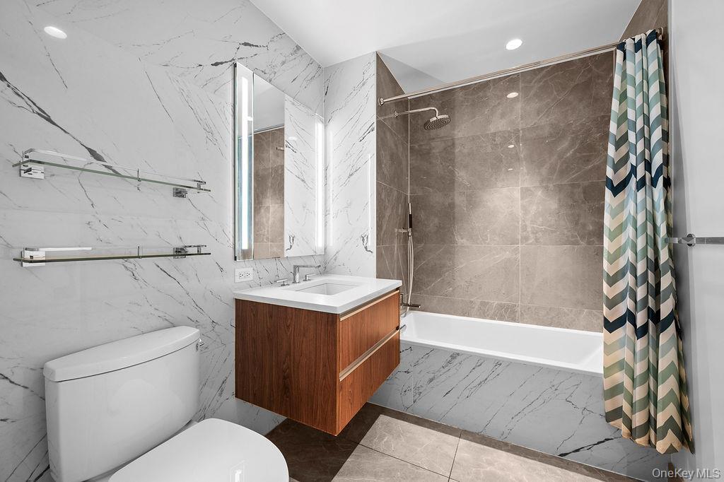 Condo Maple  Queens, NY 11355, MLS-978042-19