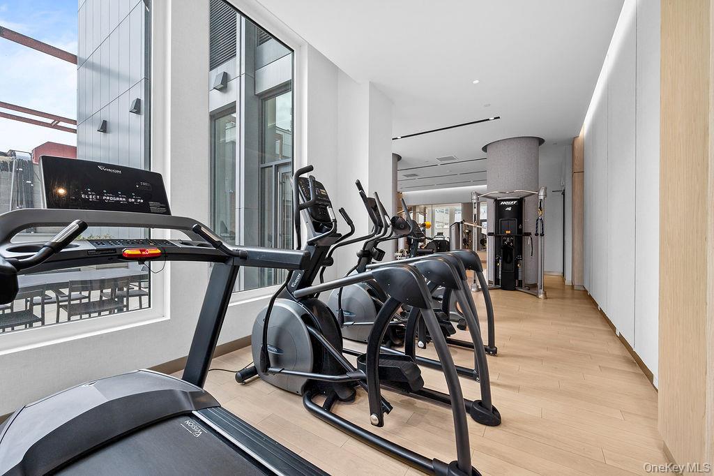 Condo Maple  Queens, NY 11355, MLS-978042-32