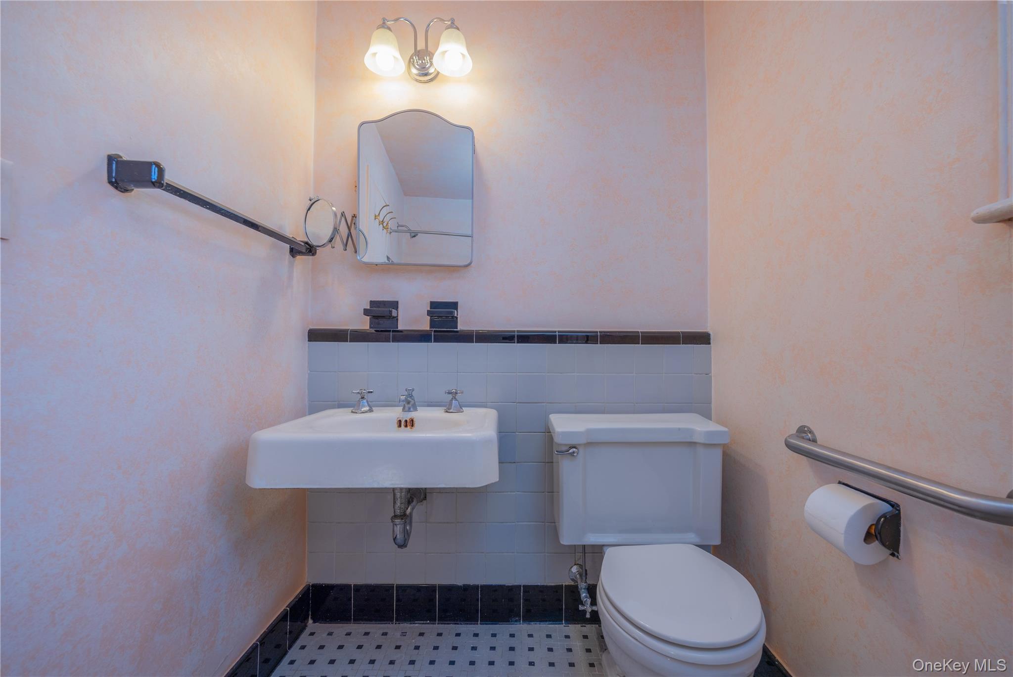 Single Family Mosholu  Bronx, NY 10471, MLS-978045-19