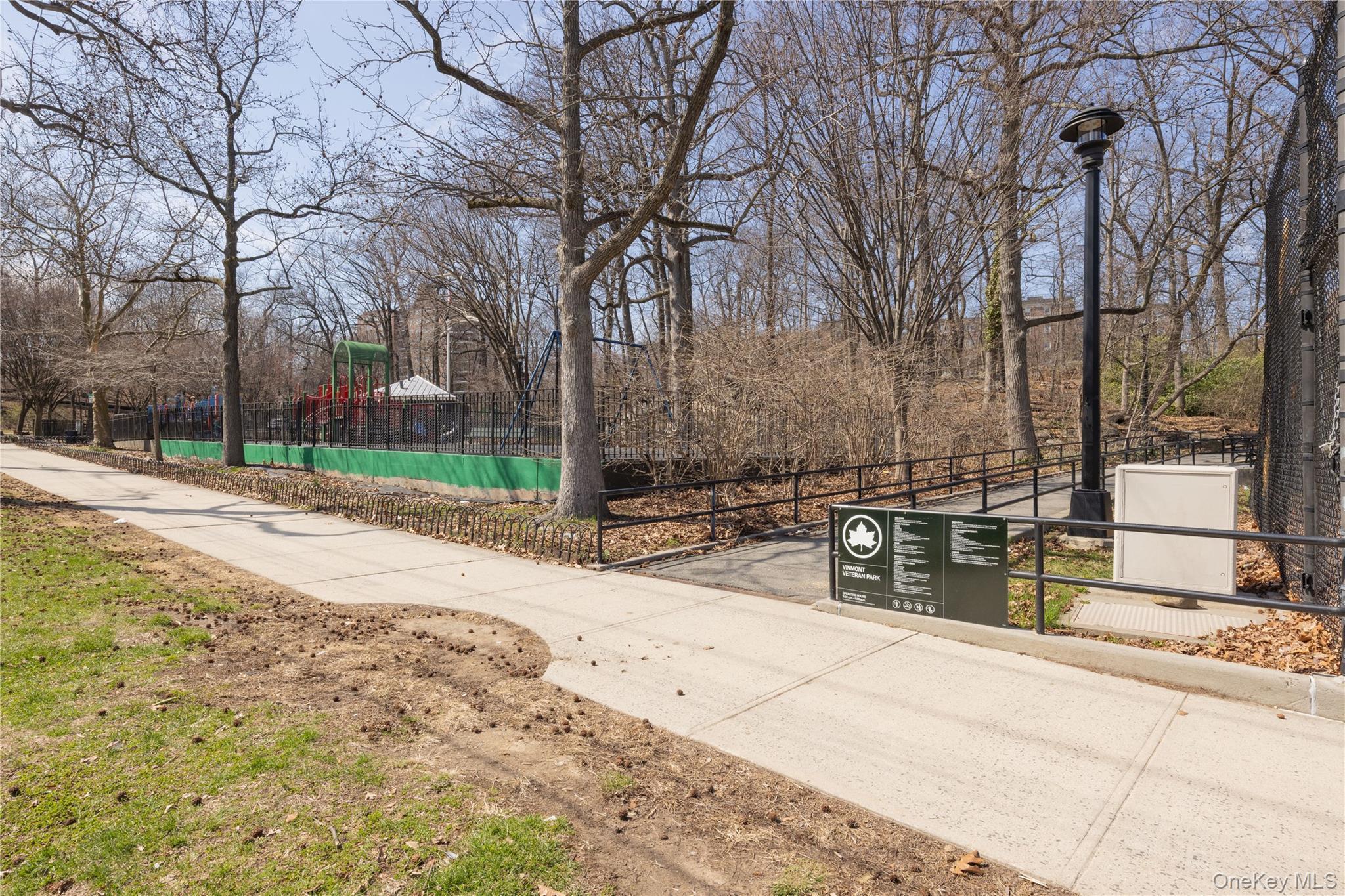 Single Family Mosholu  Bronx, NY 10471, MLS-978045-27