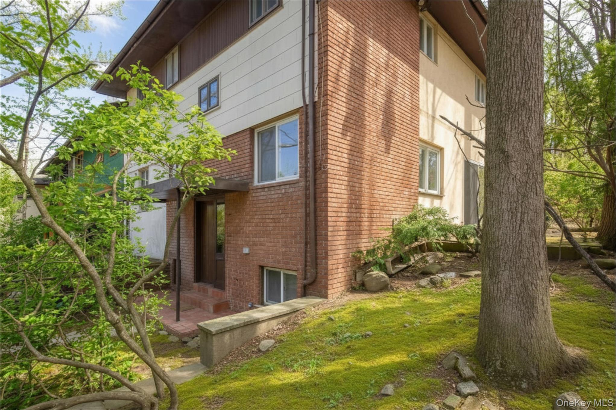Single Family Mosholu  Bronx, NY 10471, MLS-978045-3