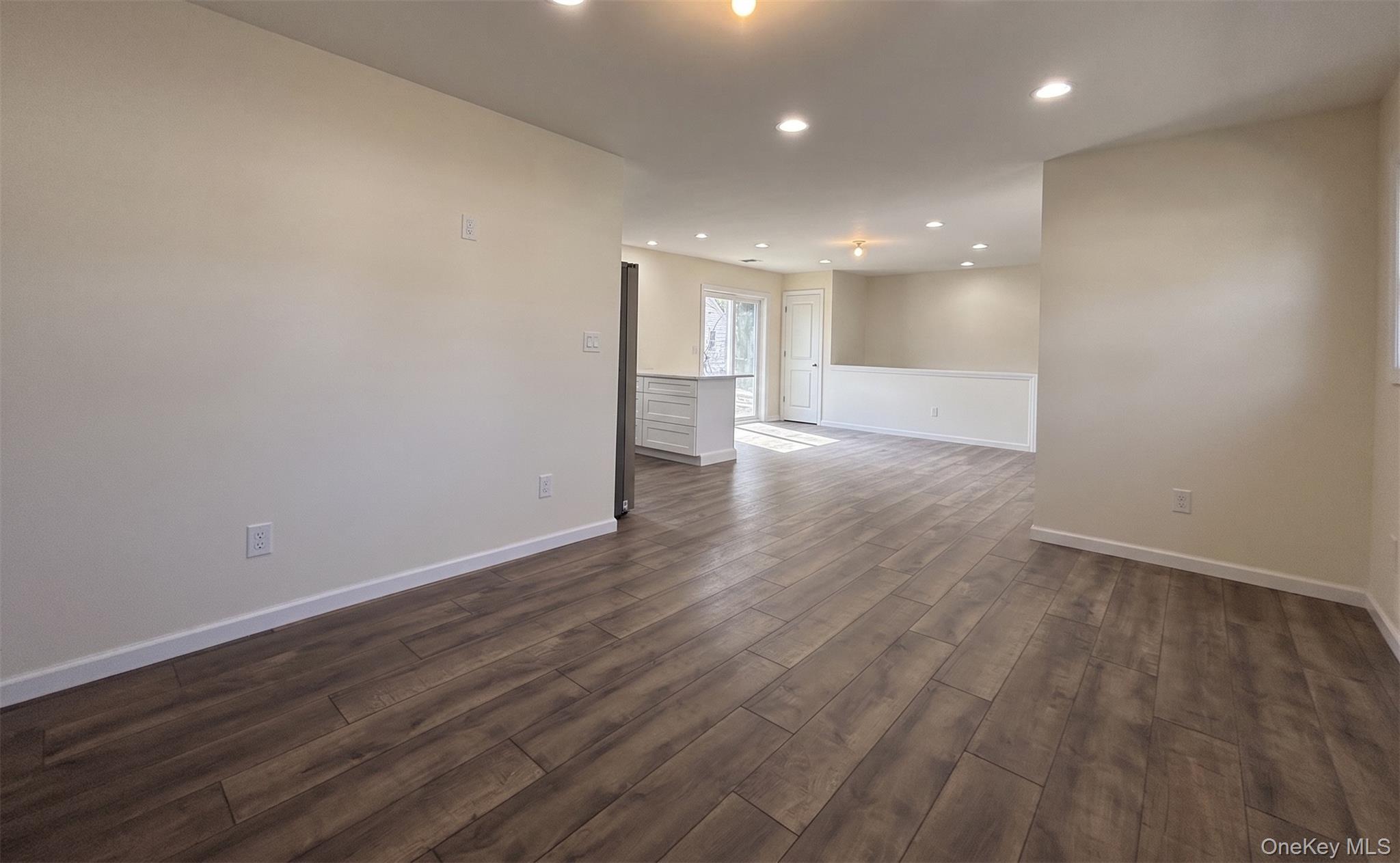 Single Family Great Neck Road  Suffolk County, NY 11701, MLS-978057-3