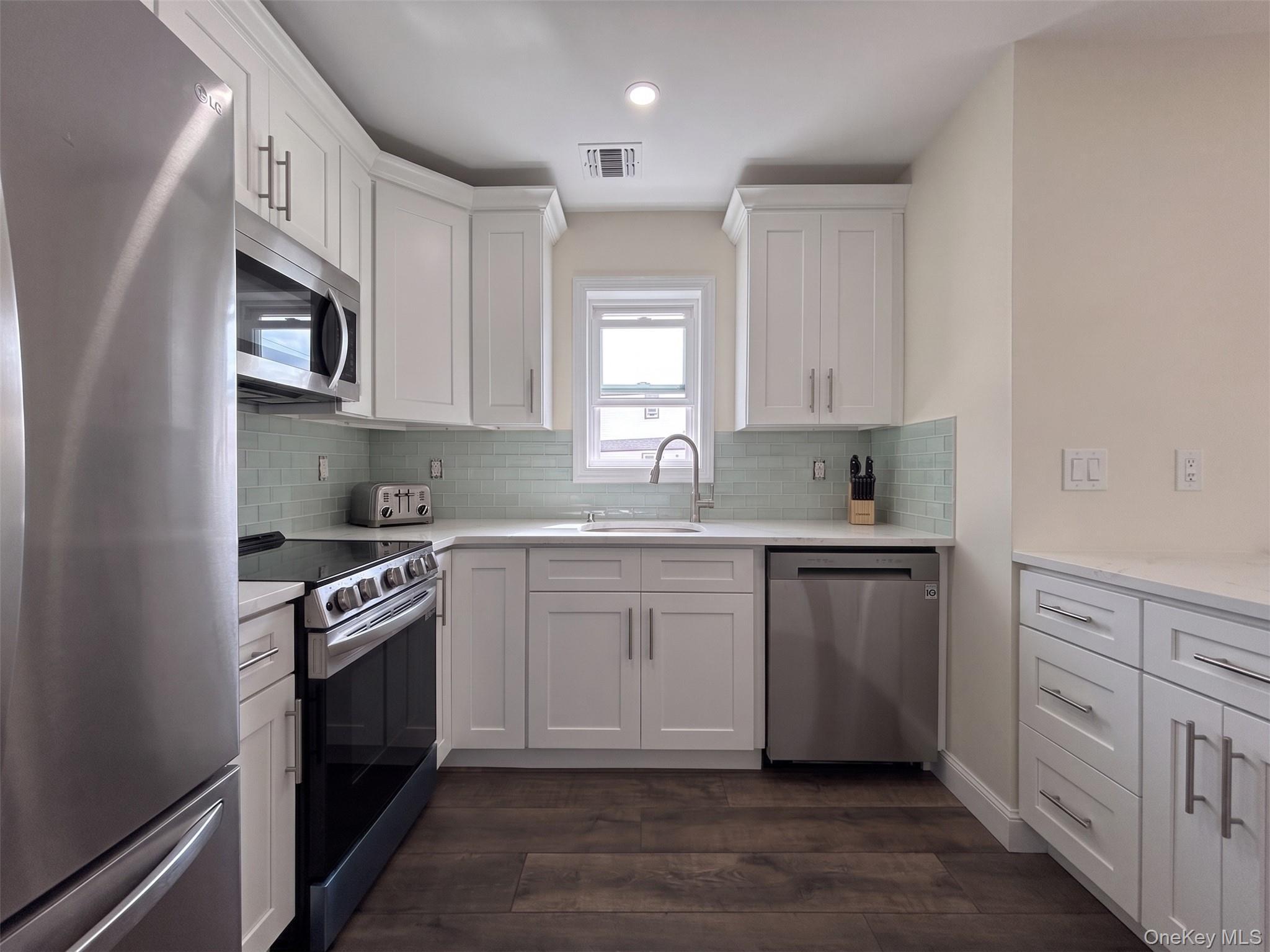 Single Family Great Neck Road  Suffolk County, NY 11701, MLS-978057-6