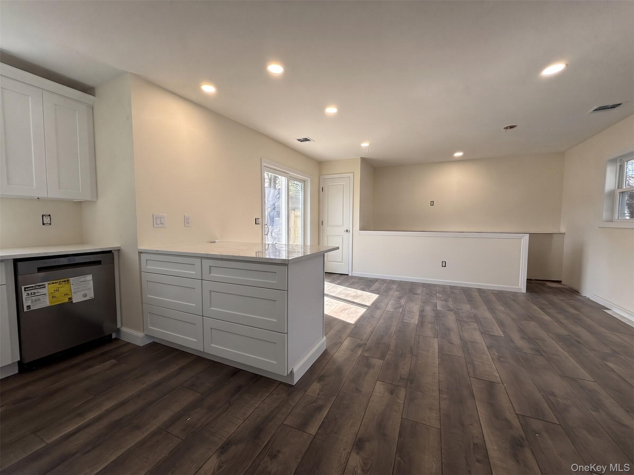 Single Family Great Neck Road  Suffolk County, NY 11701, MLS-978057-8