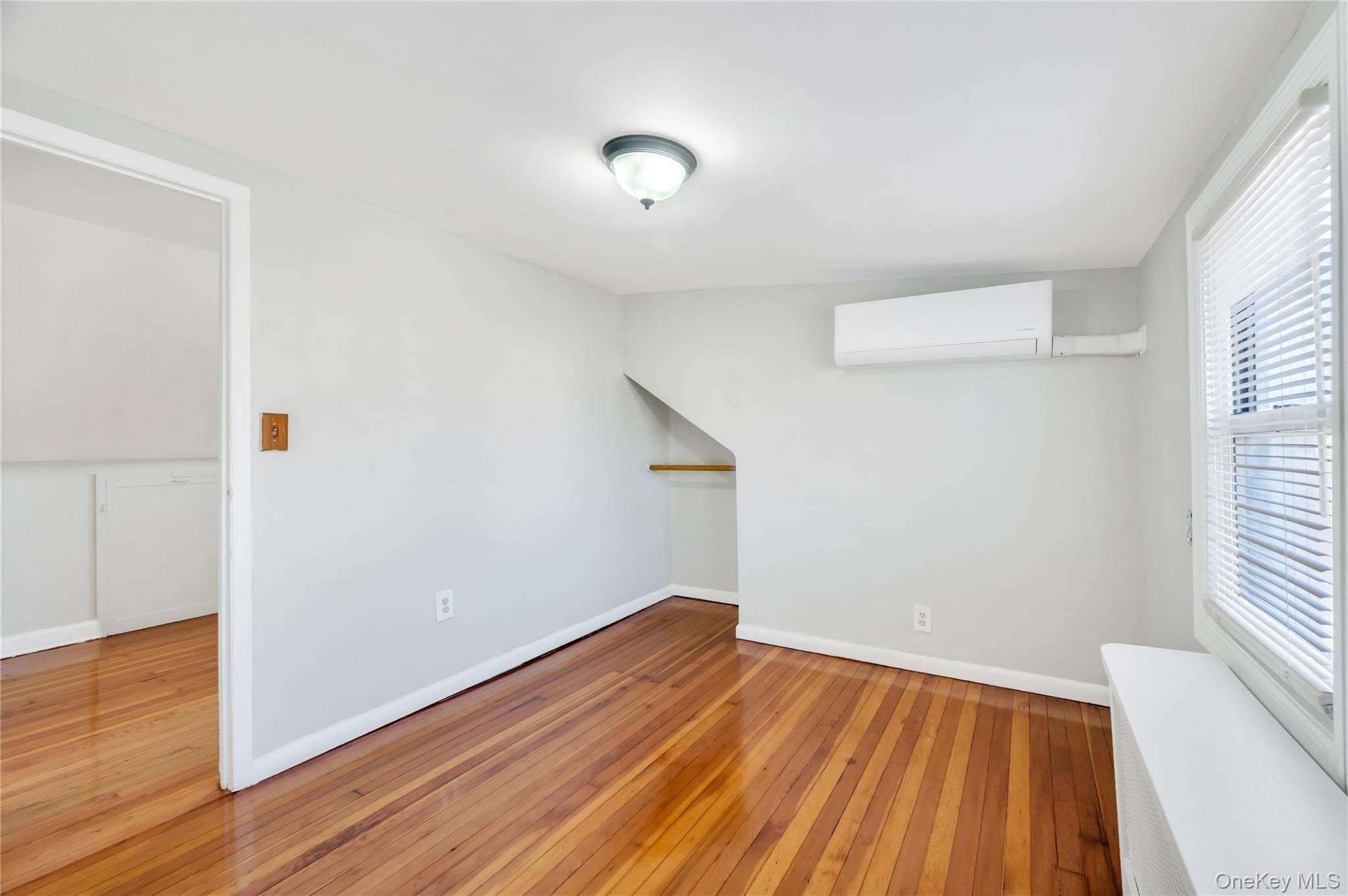 Single Family 218th  Queens, NY 11411, MLS-978061-22