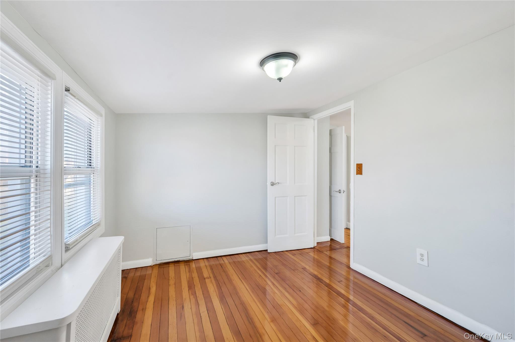 Single Family 218th  Queens, NY 11411, MLS-978061-23