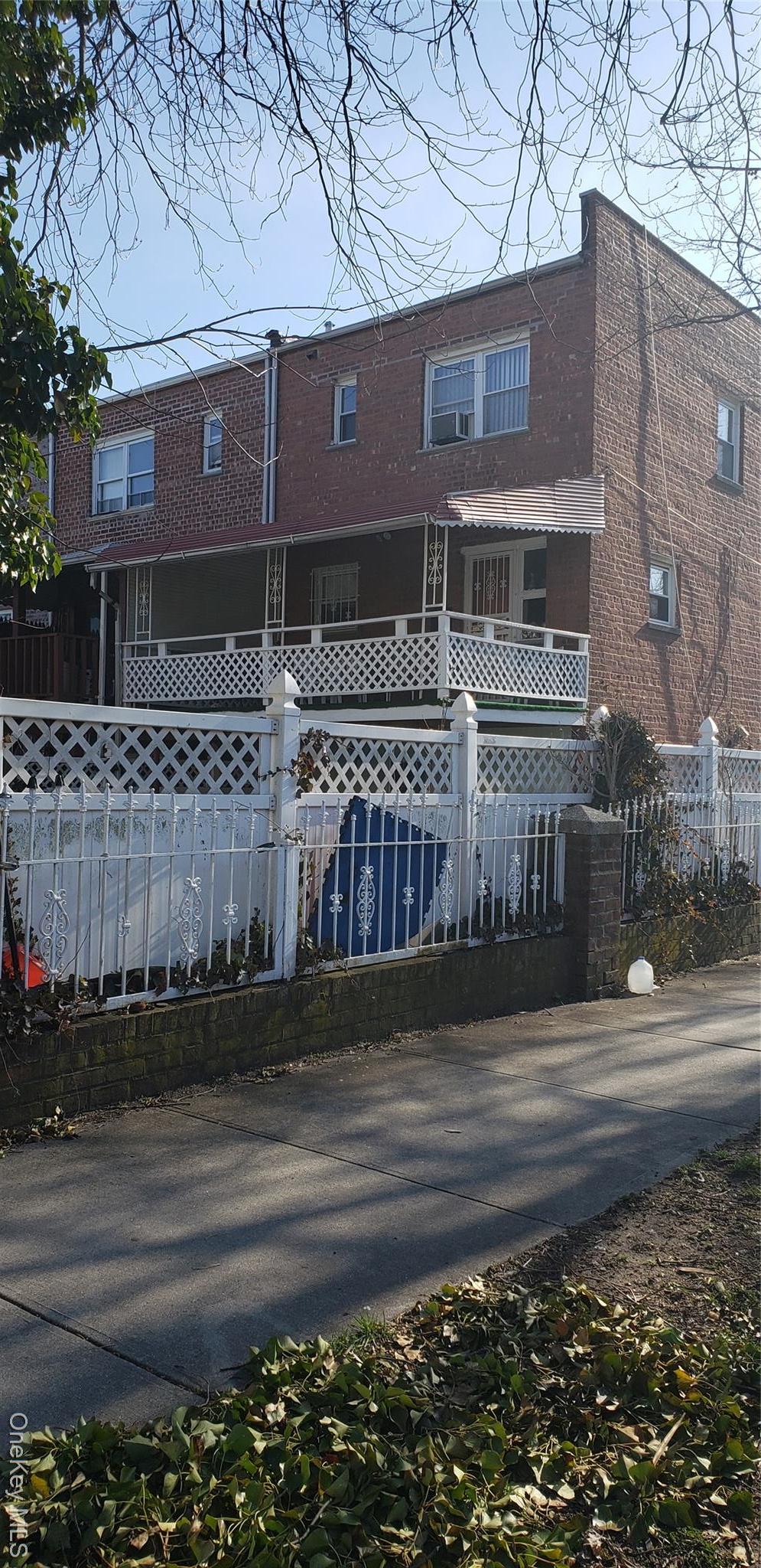 Single Family Swinton  Bronx, NY 10465, MLS-978068-2