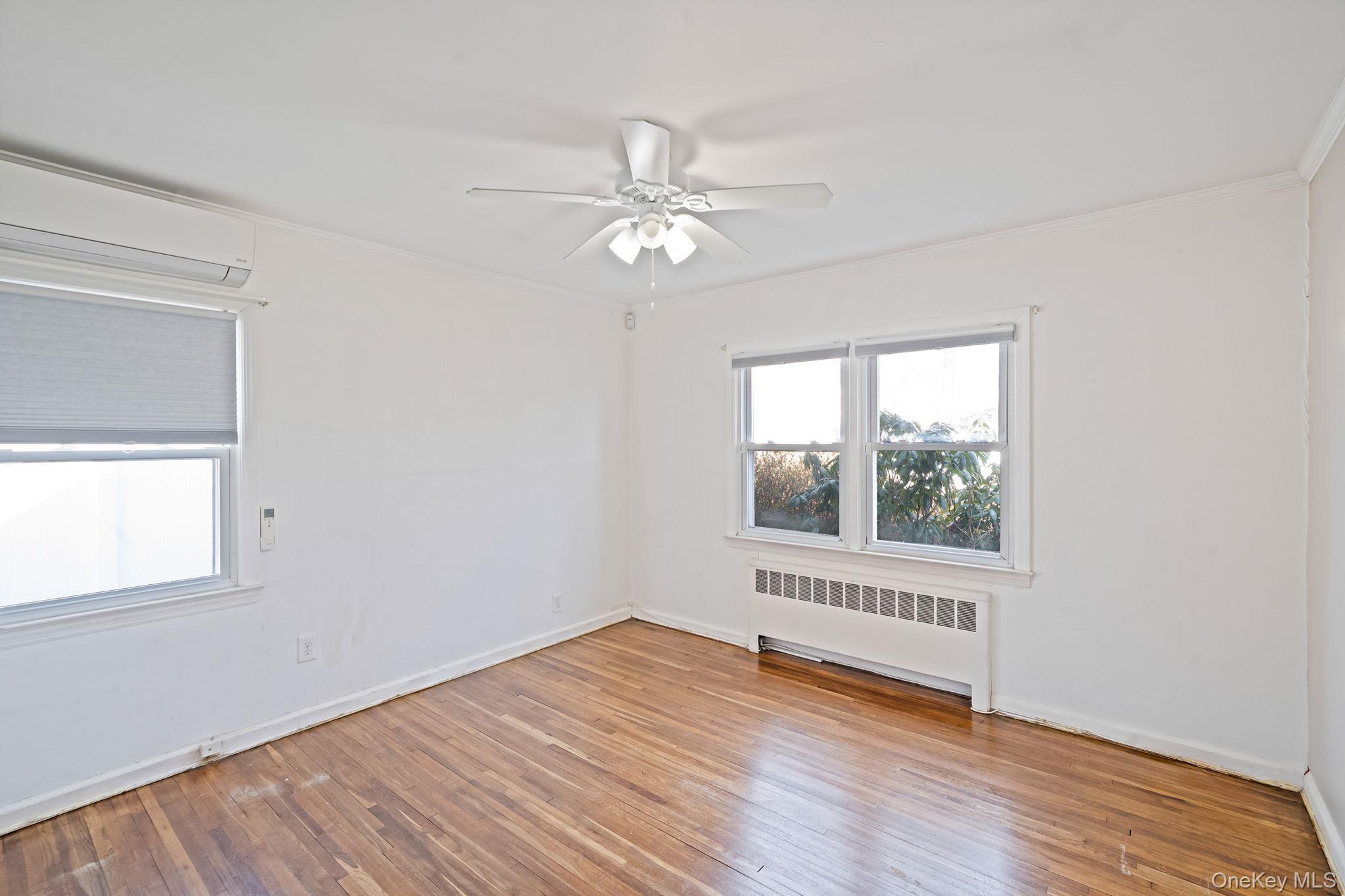 Single Family Clarence  Suffolk County, NY 11726, MLS-978080-22