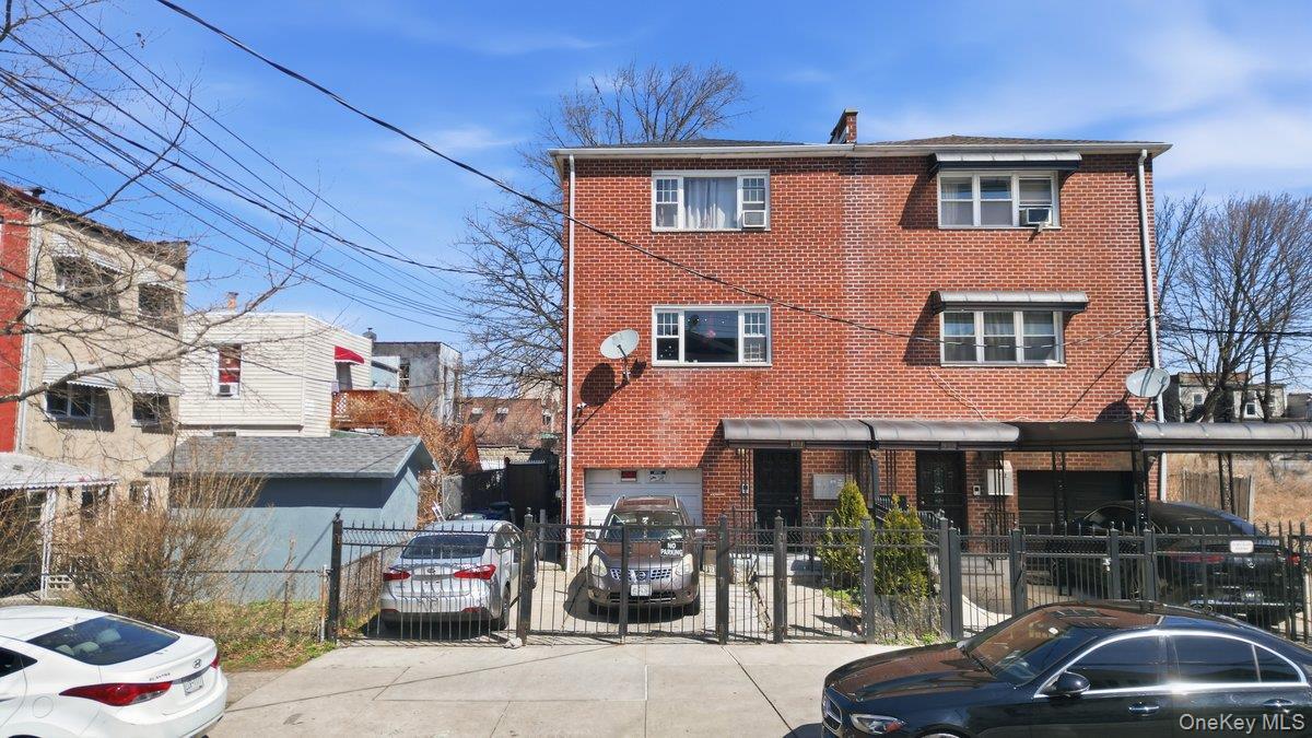 Single Family 228th  Bronx, NY 10466, MLS-978114-39