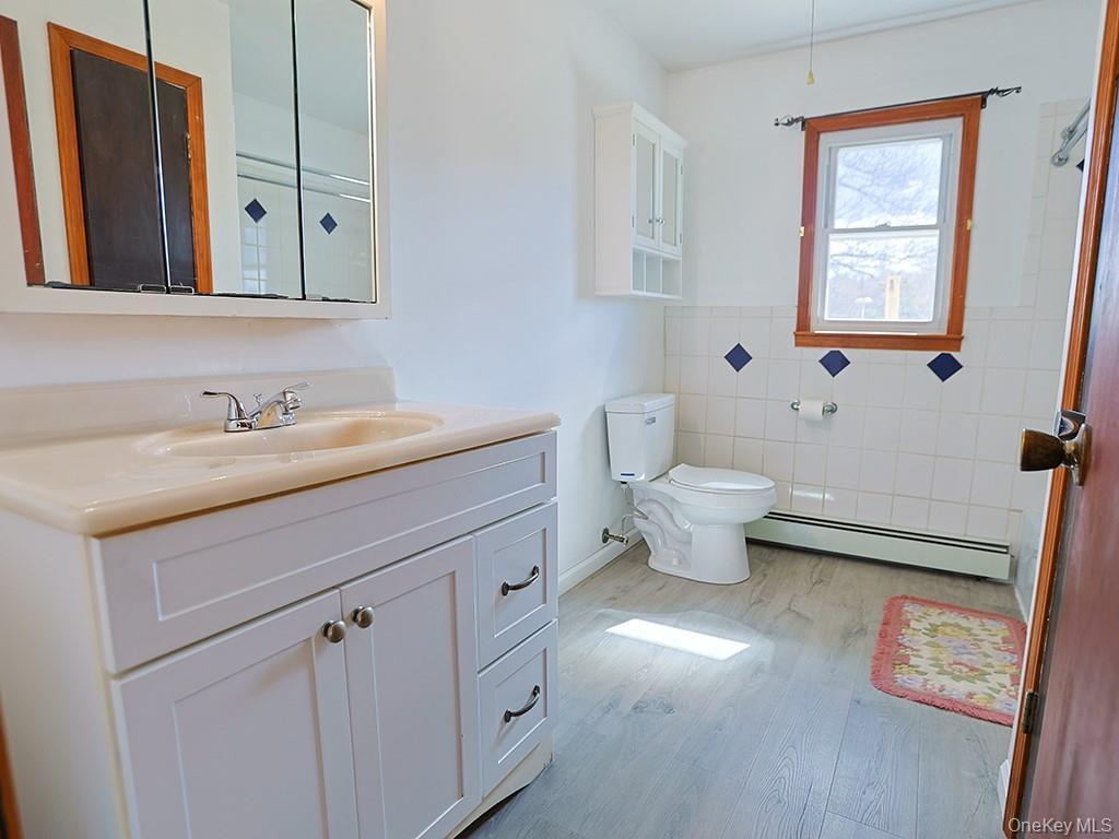 Single Family Albany Post  Ulster County, NY 12589, MLS-978127-28