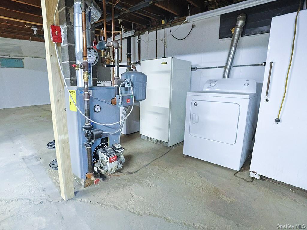 Single Family Albany Post  Ulster County, NY 12589, MLS-978127-40