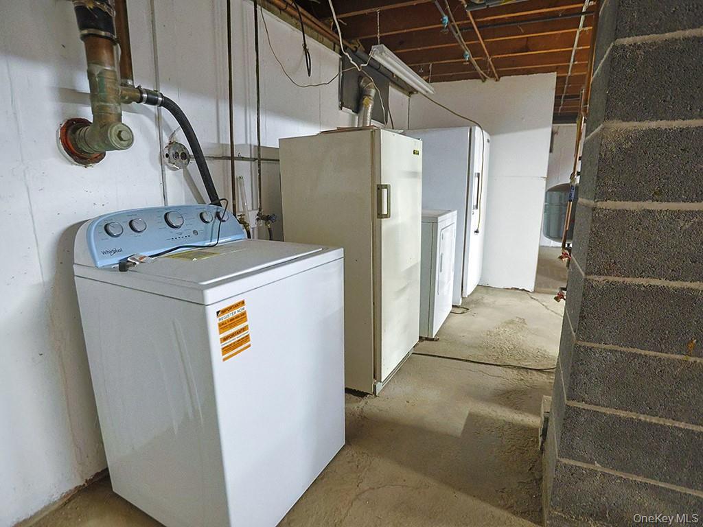 Single Family Albany Post  Ulster County, NY 12589, MLS-978127-41