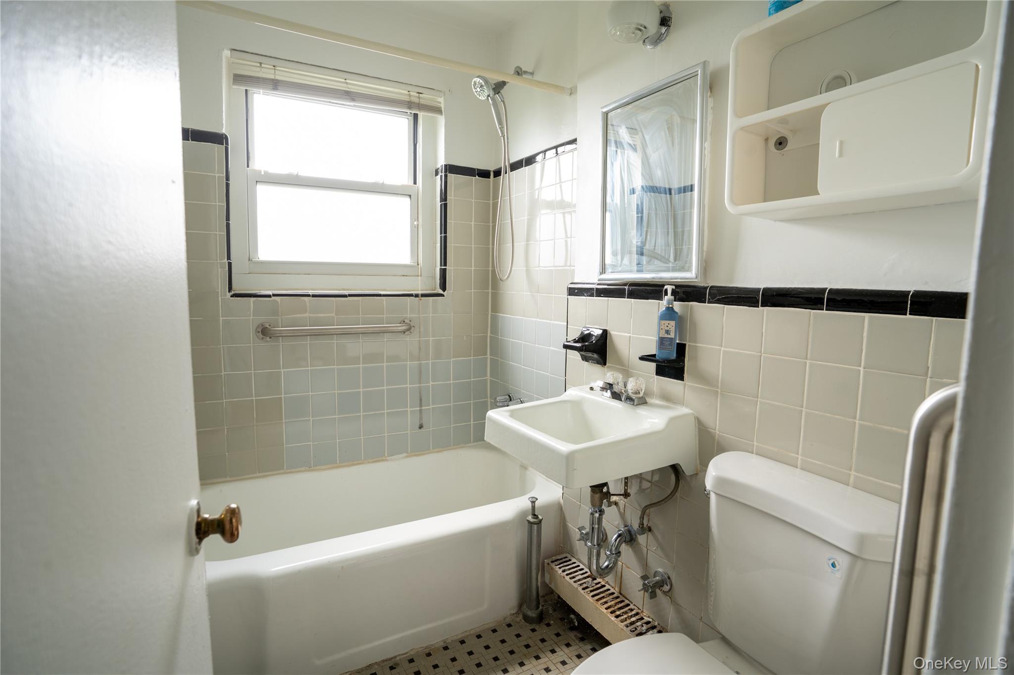 Coop Jewel  Queens, NY 11367, MLS-978141-15