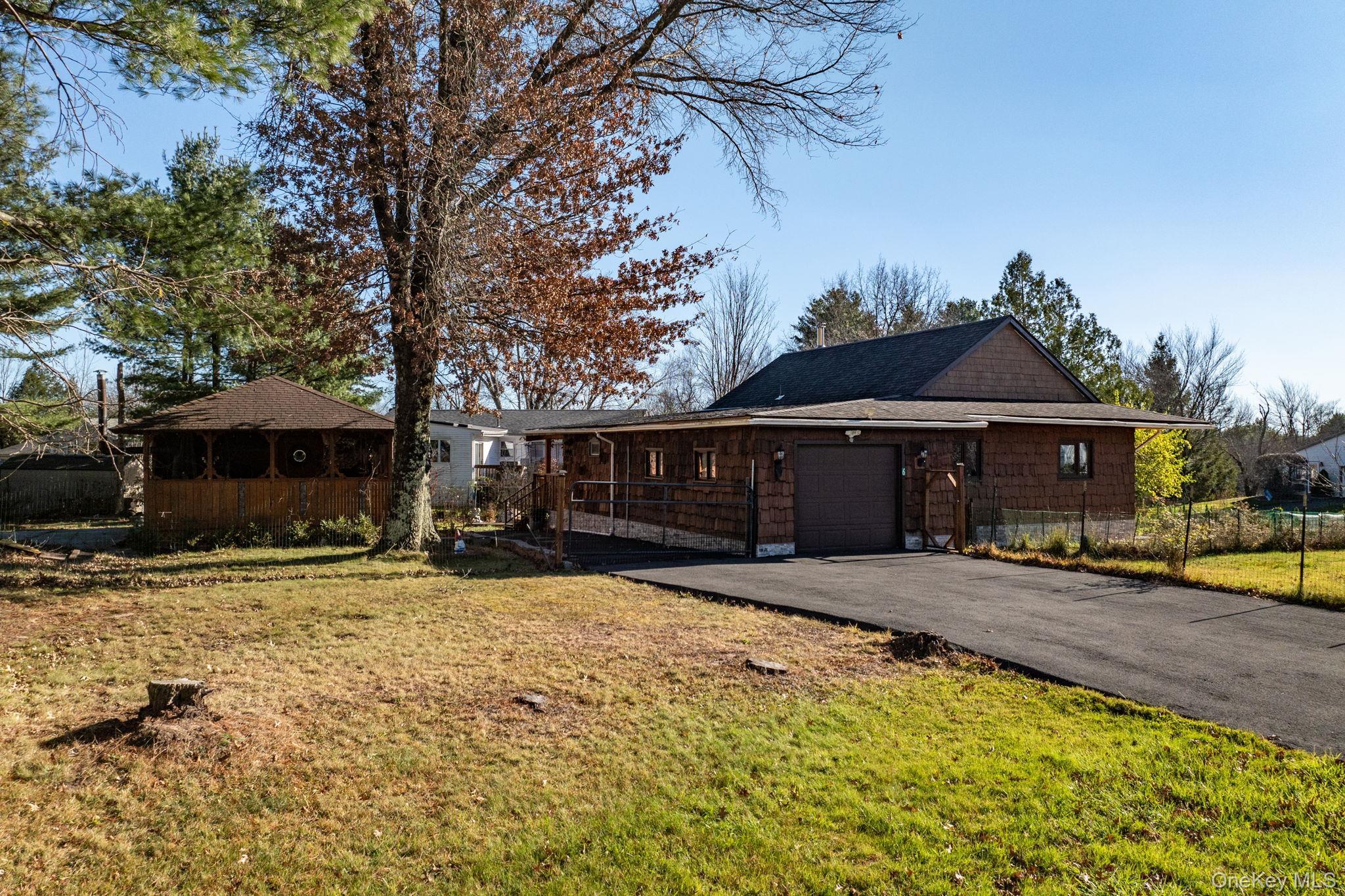 Single Family Medallion  Sullivan County, NY 12751, MLS-978145-3