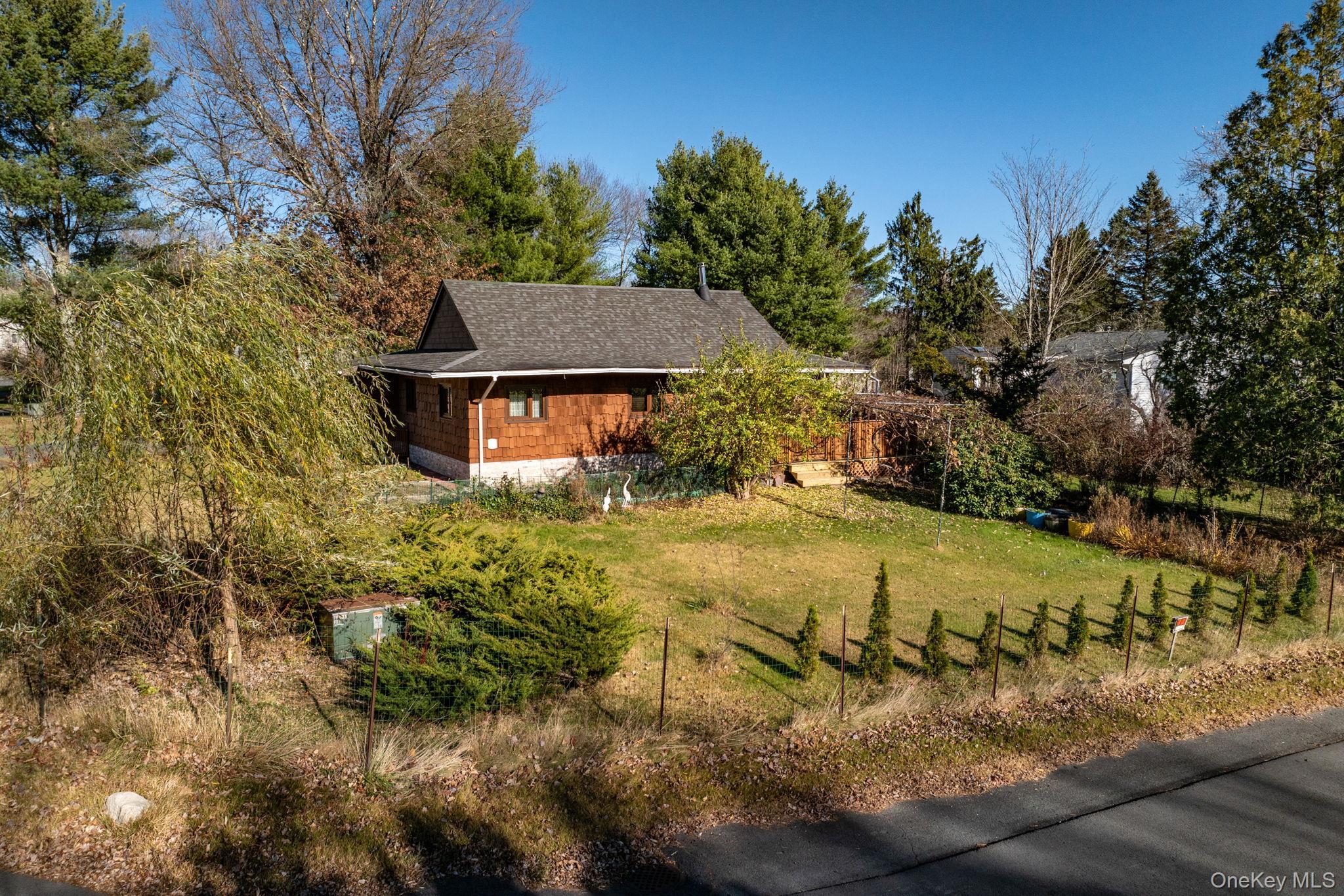 Single Family Medallion  Sullivan County, NY 12751, MLS-978145-4