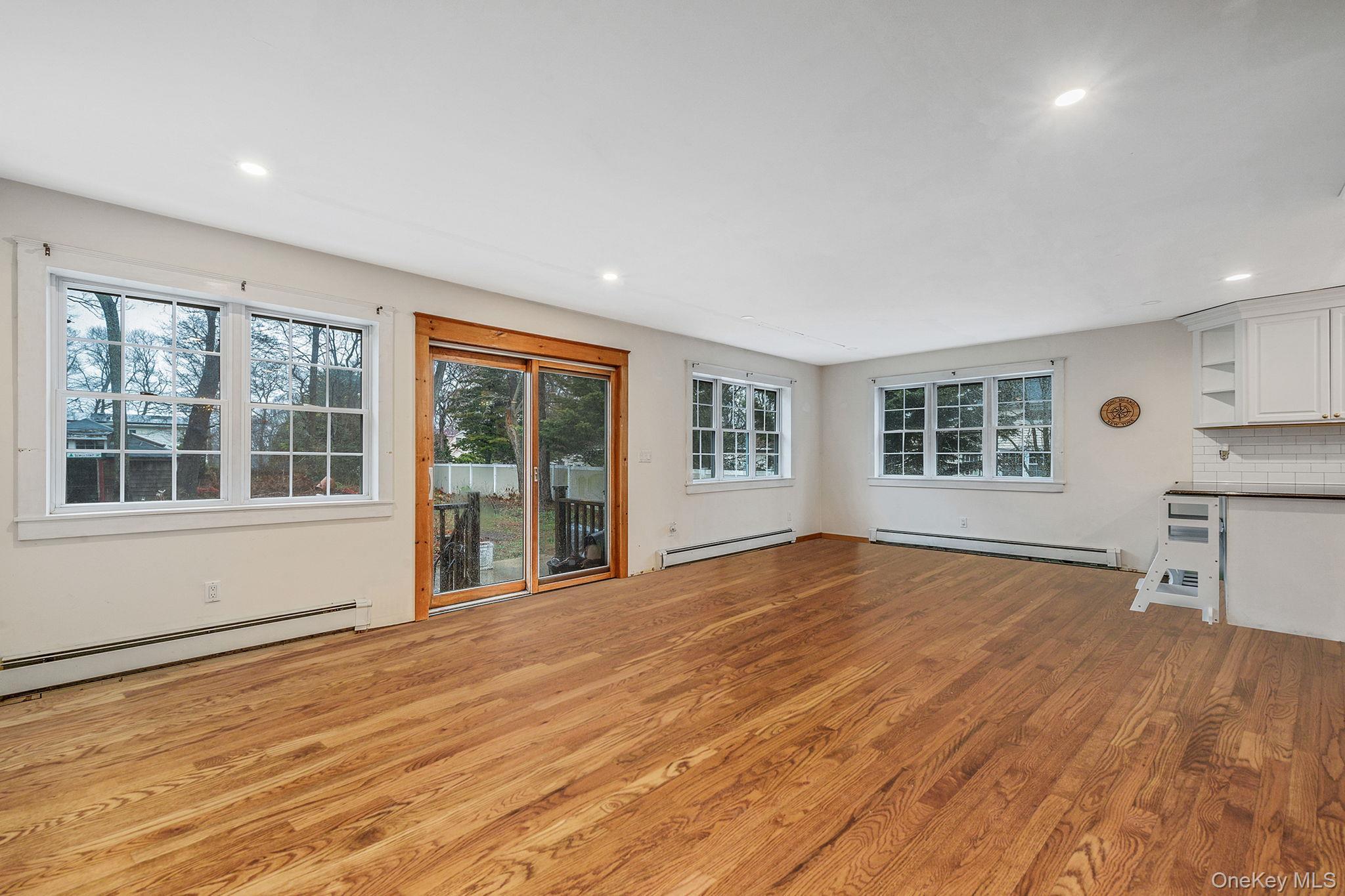 Single Family N Country Road Suffolk County, NY 11764, MLS-978152-13