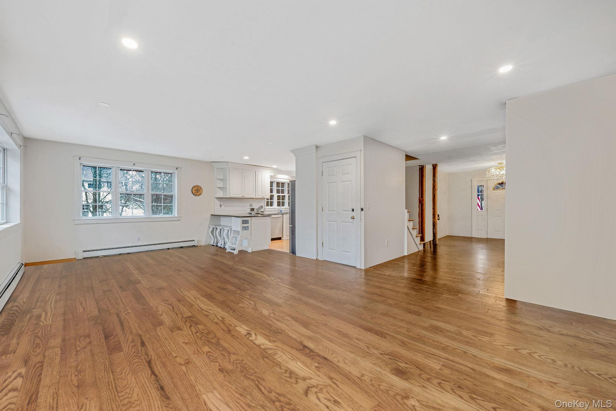 Single Family N Country Road Suffolk County, NY 11764, MLS-978152-14